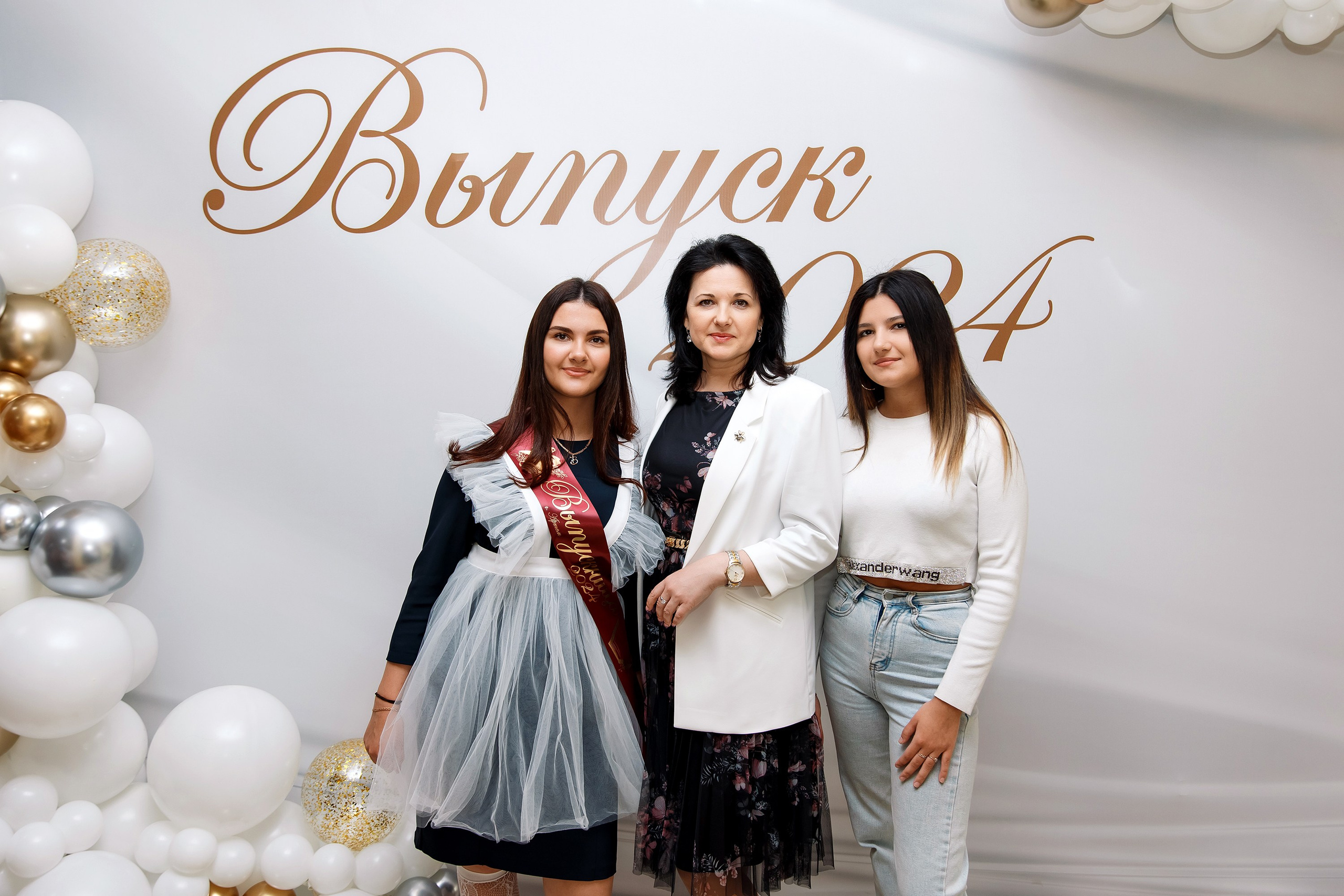 11 класс Последний звонок. Фотограф Любовь Корниенко, Примоский край