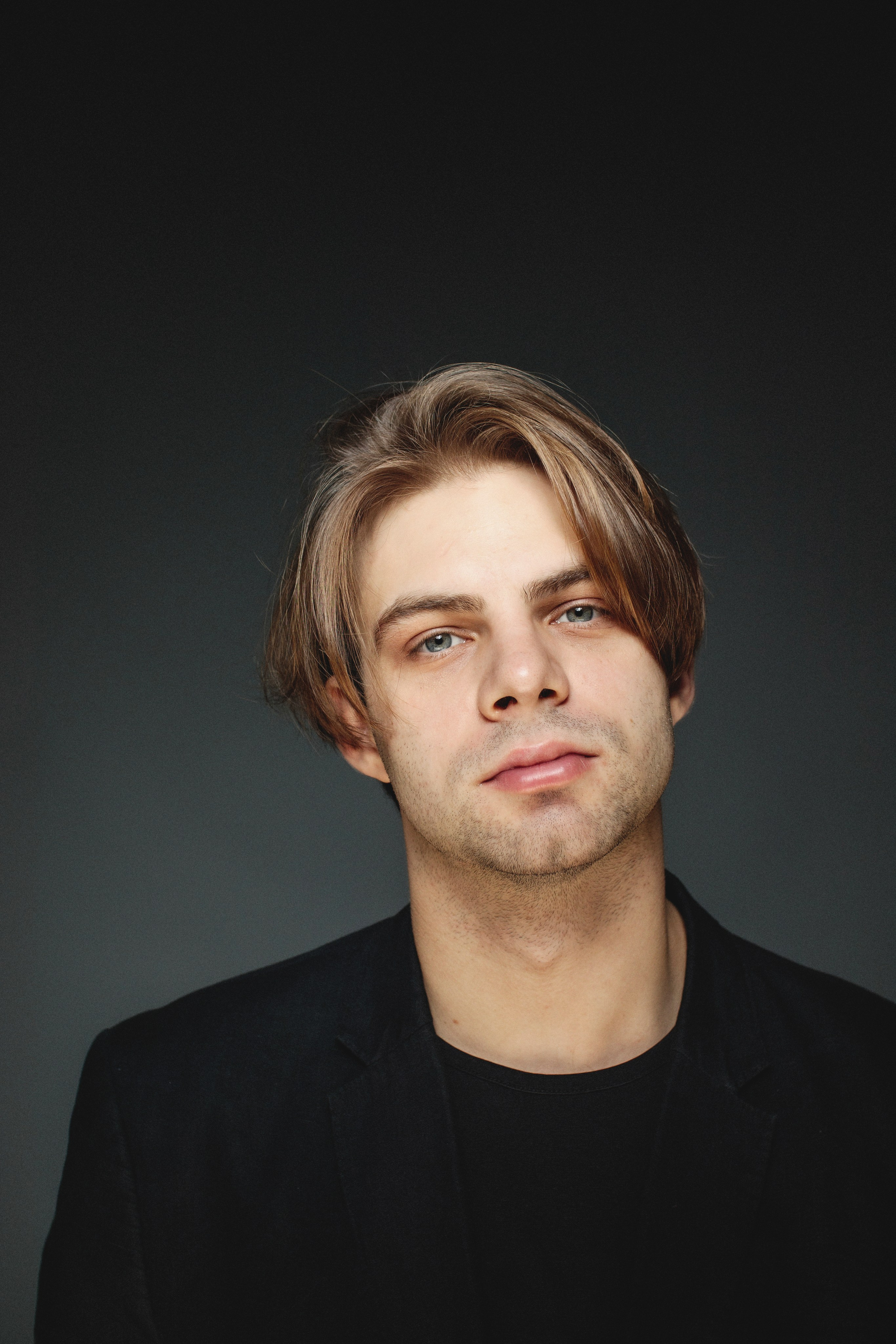 Студийный портрет. Фотограф интерьера, мебели и портрета в Санкт-Петербурге