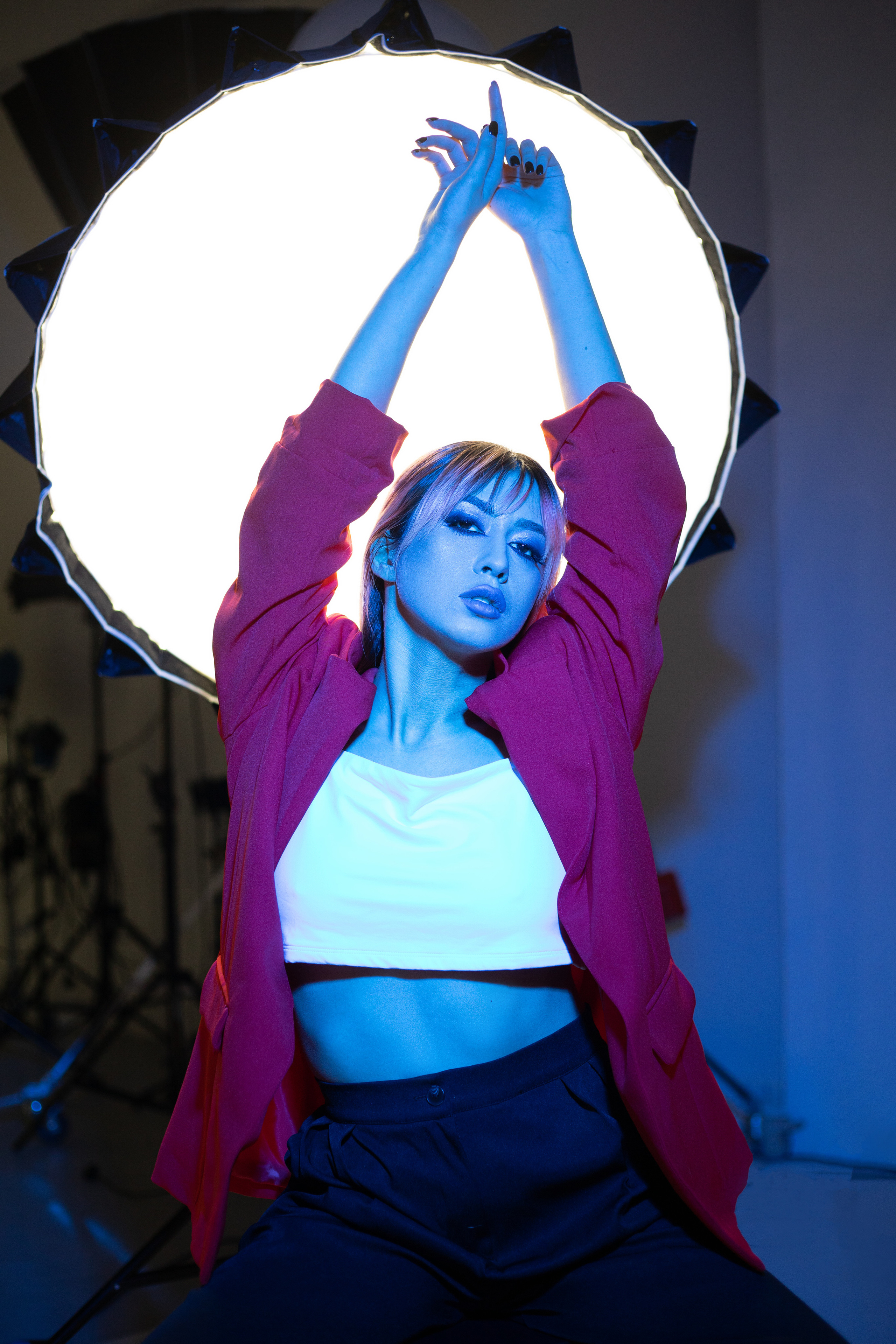 Цветной свет и фигуры. Фотограф Минск