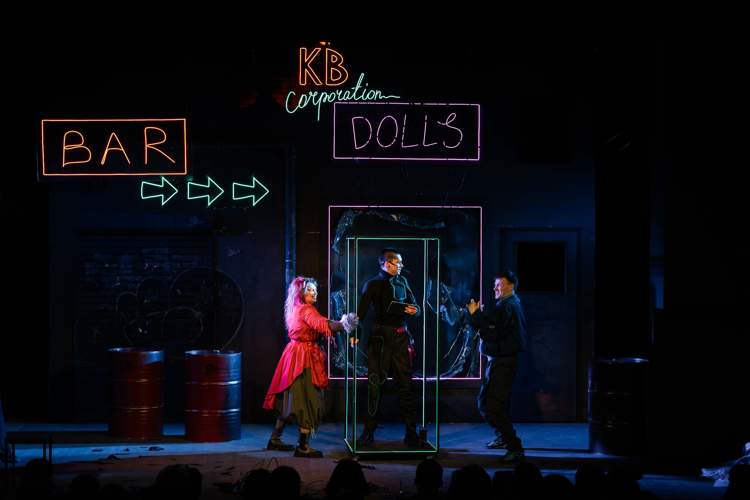 Театр Юного Зрителя «Буратино 2087». Кадр Плюс — Фотография с характером «Визуальный продюсер и фотограф Марк Файзулин»