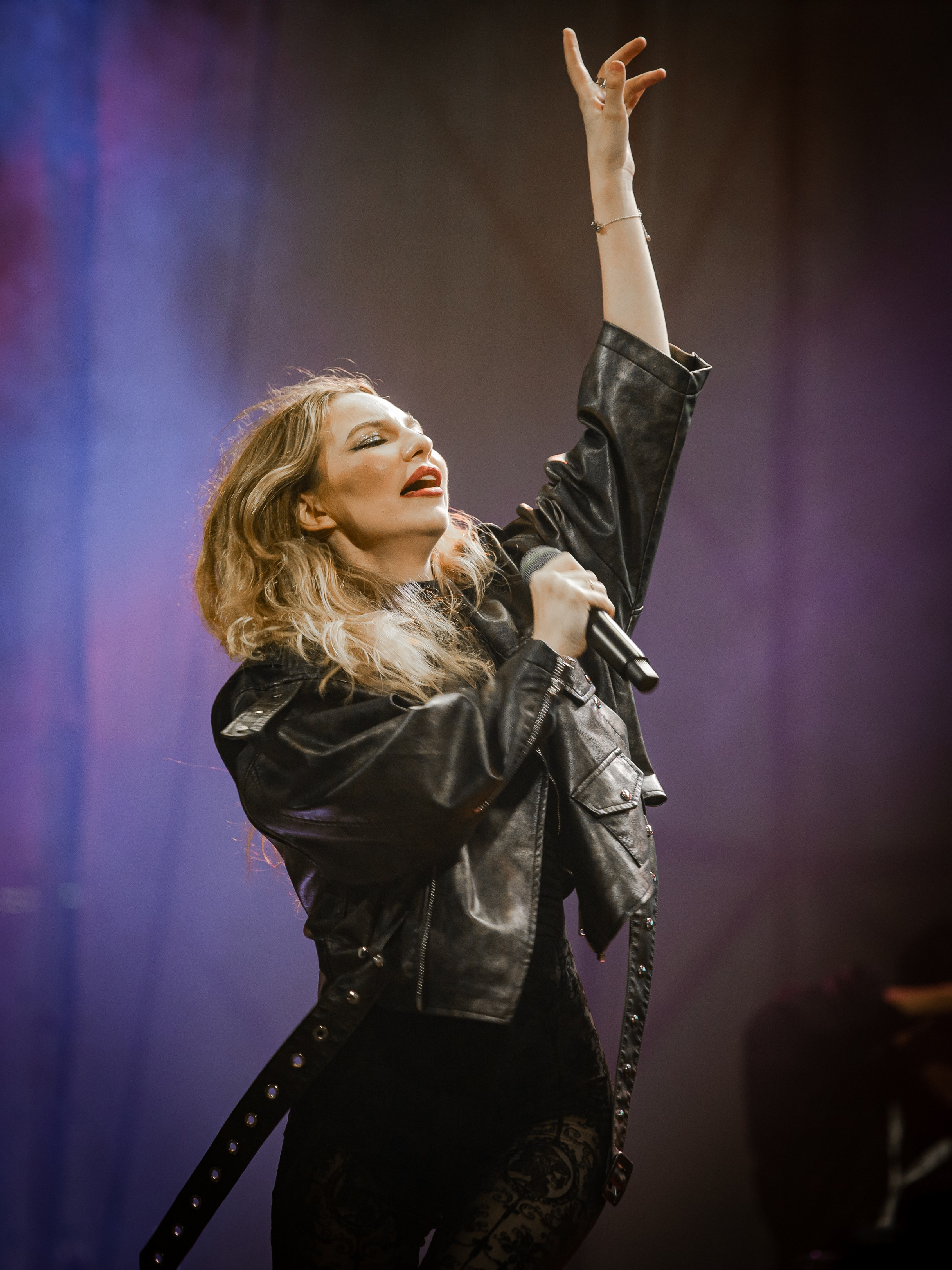 Saphath. Крылья Сахалина. Фотограф. г. Южно-Сахалинск. Олег Толстов