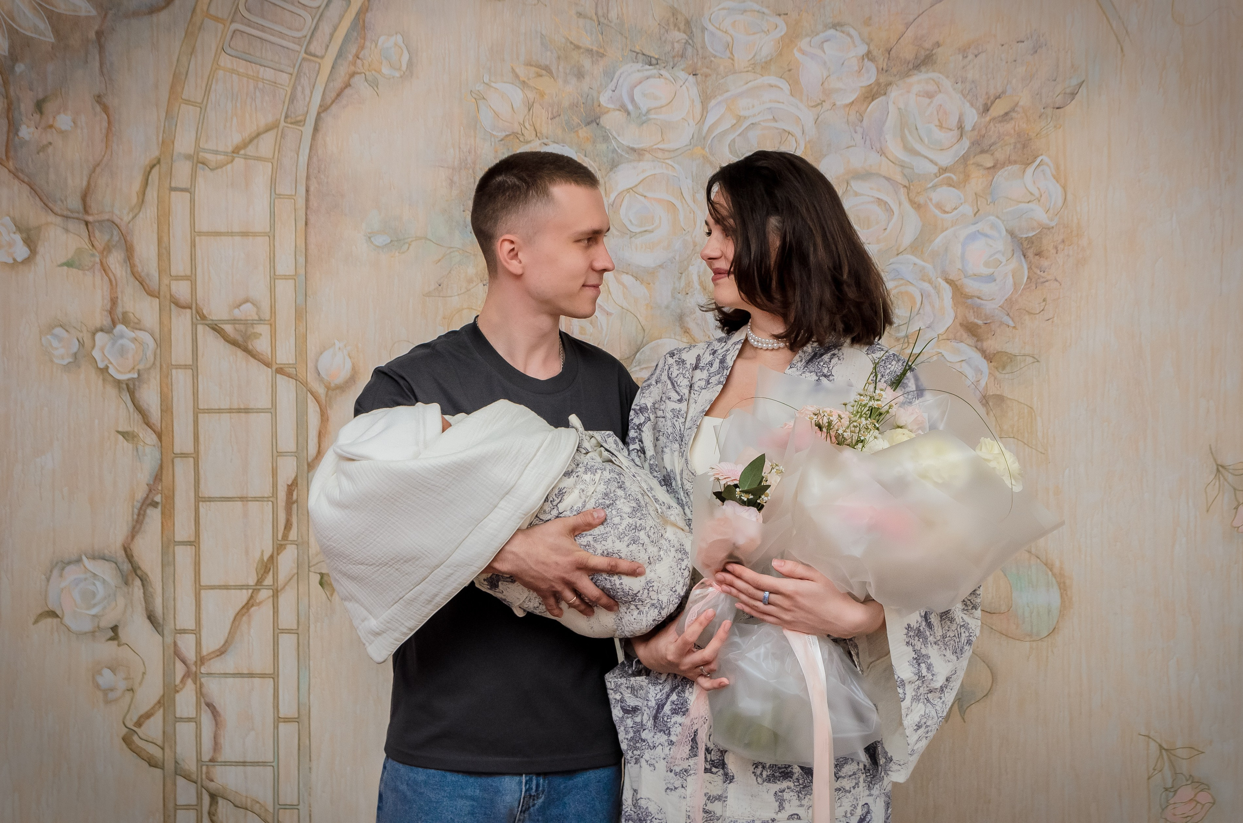 Фотограф на выписку из роддома в Рязани Валя Лялина. Фотограф новорождённых в Рязани, фотосъемка выписки из роддома, крещен