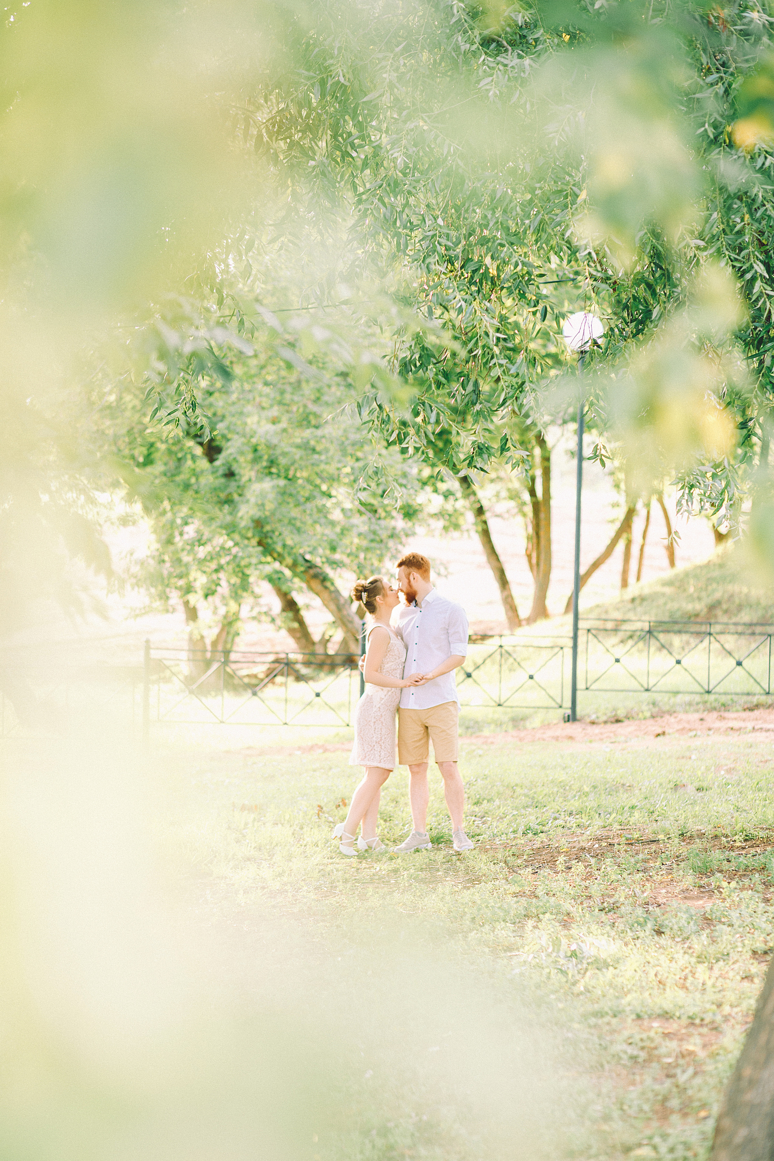 Свадебная Фотосессия пары на природе в Ижевске. Профессиональный фотограф в Ижевске Леша Петров