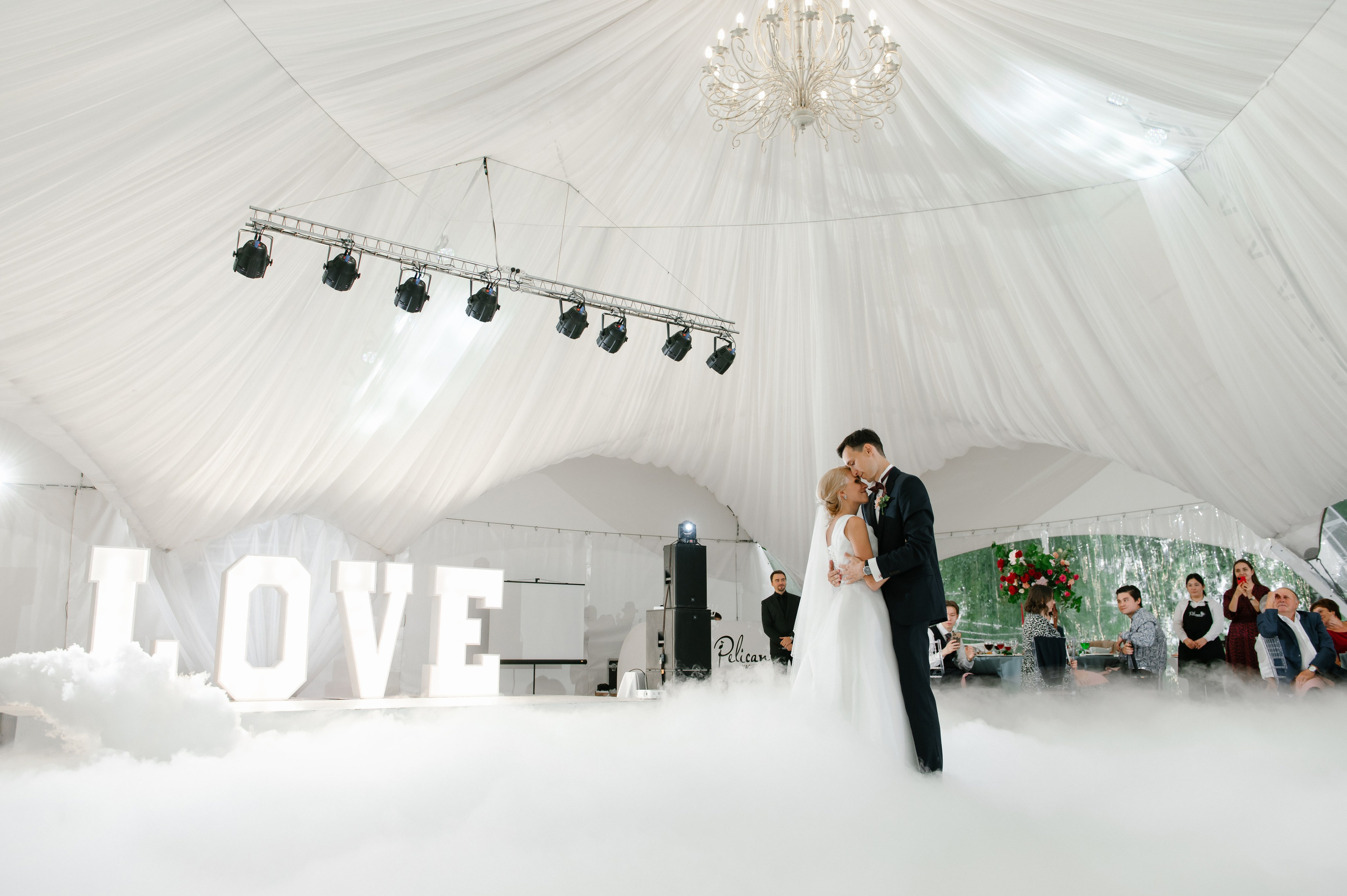 Свадебная фотосессия в яхт-клубе. Семейный и свадебный фотограф в Москве Татьяна Николаева