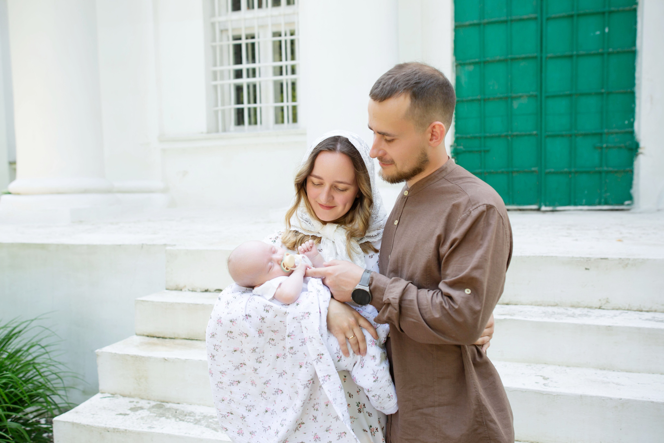 Крещение Амелии. Храм Рождества Христова в с. Михалево. Семейный и детский фотограф Анна Петракова