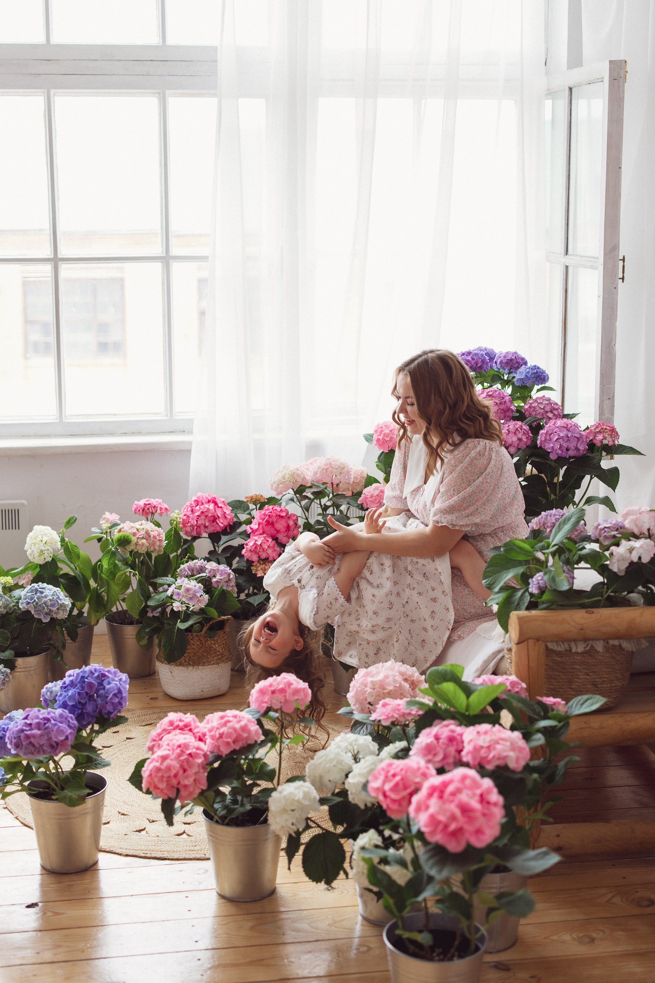 Фотосессия для мамы и дочки, фотостудия «Space JOBS» в г. Краснодаре. Семейный и детский фотограф в Краснодаре Анна Трашкова