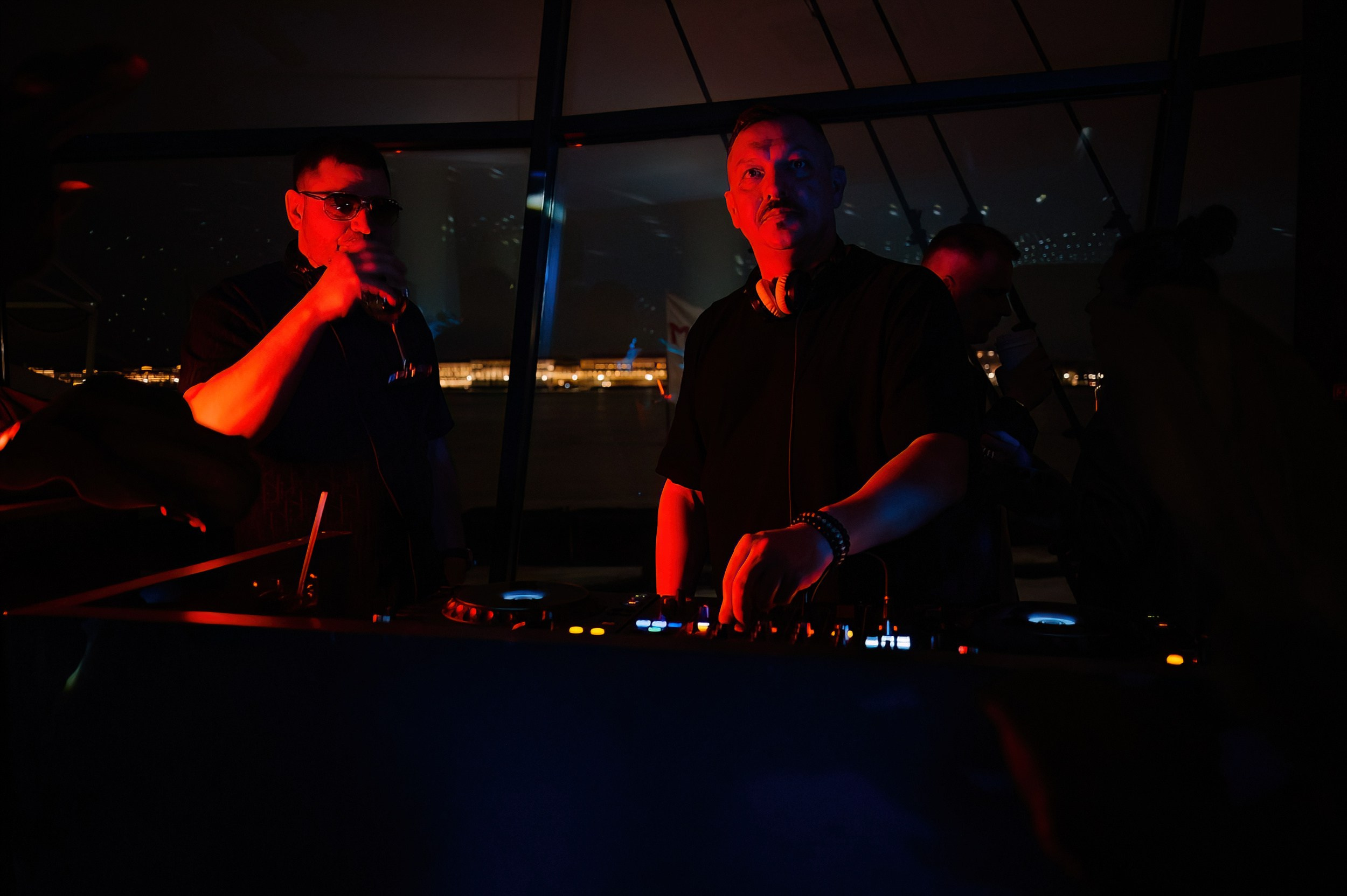 День Рождения DJ Андрей Вакуленко в Магадан. Коммерческий фотограф в Санкт-Петербурге Анна Кобзарь