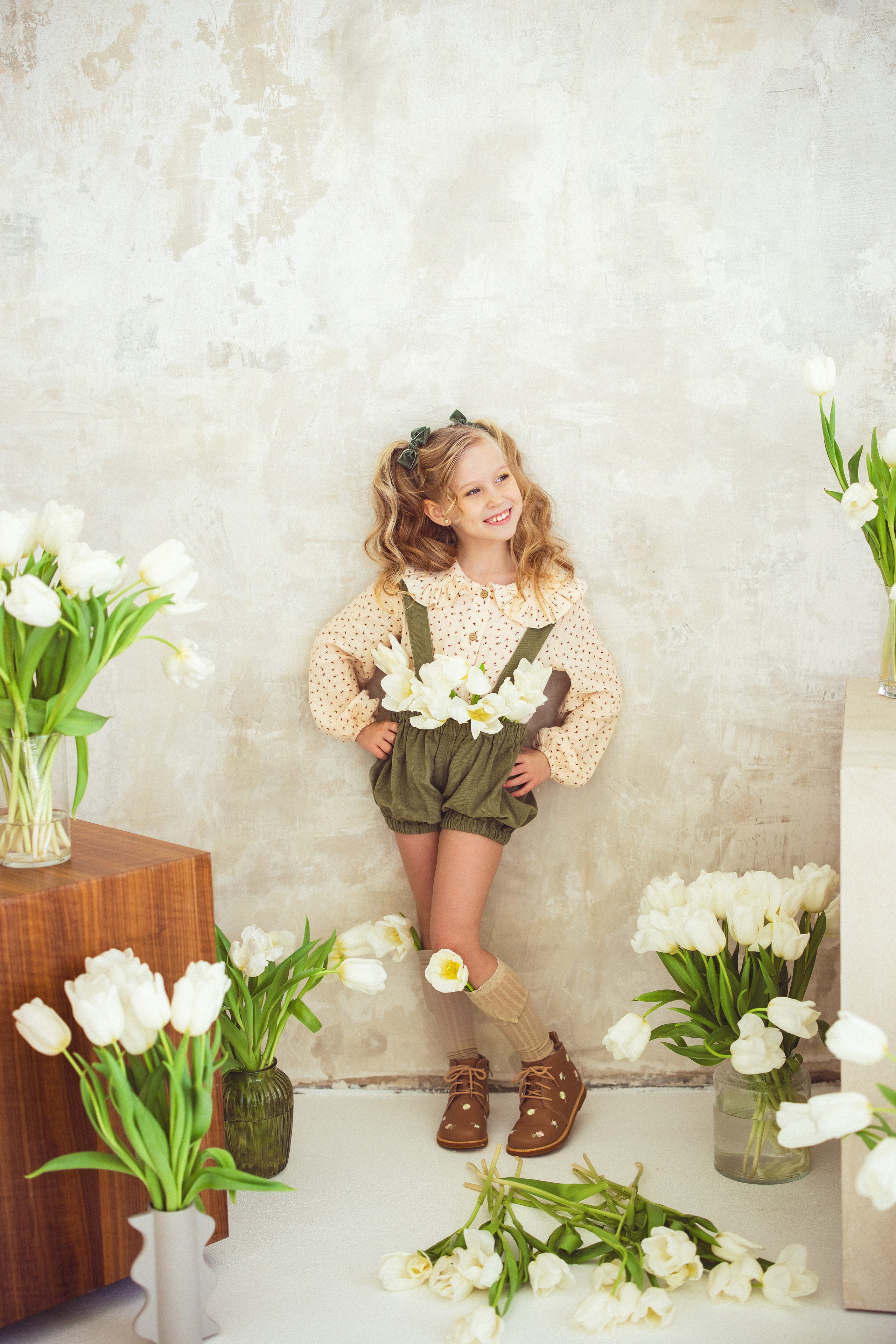 Фотосессия с белыми Тюльпанами, 2024 г. Семейный и детский фотограф в Краснодаре Анна Трашкова