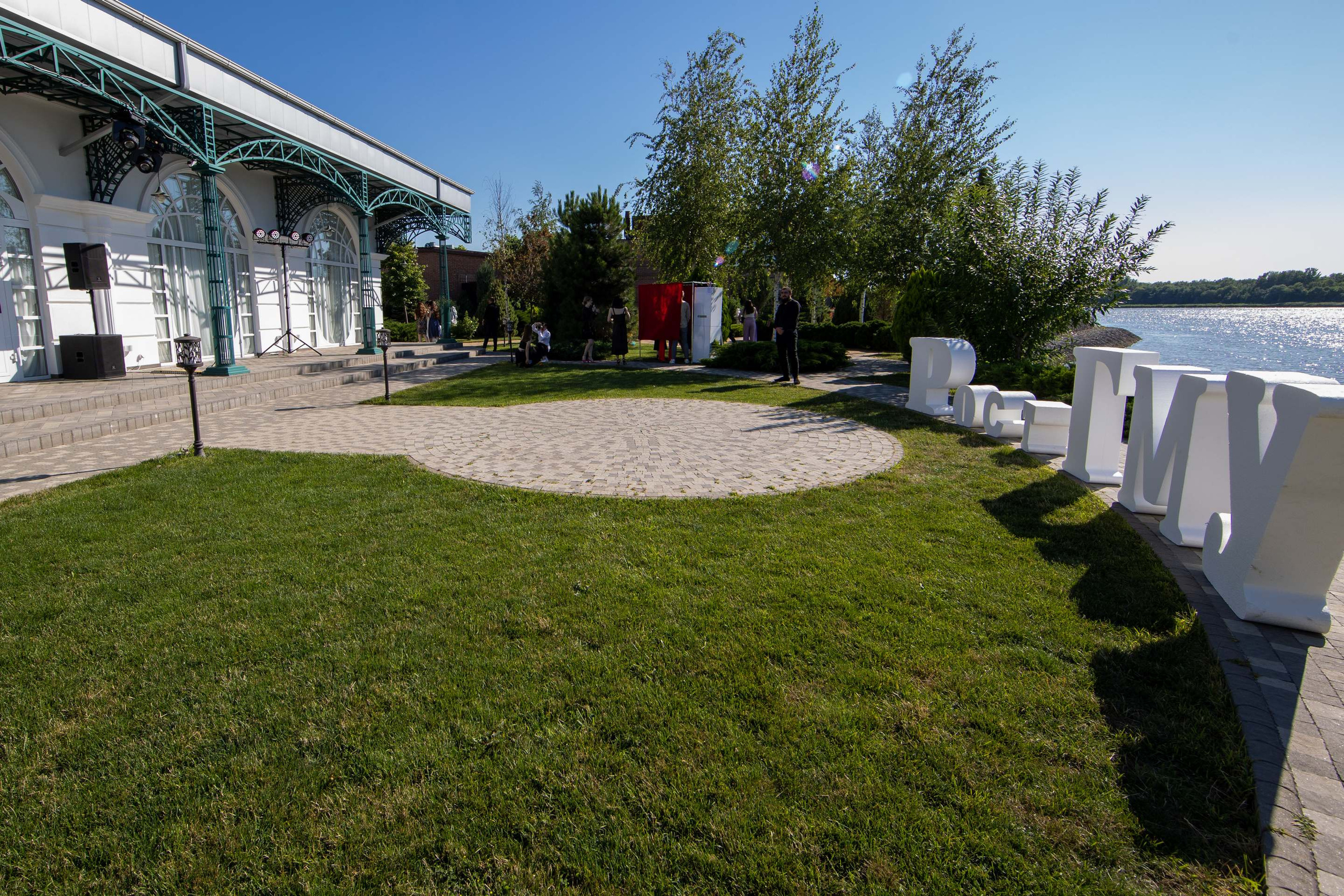 Выпускной РостГМУ. Фотограф Михаил Белозеров