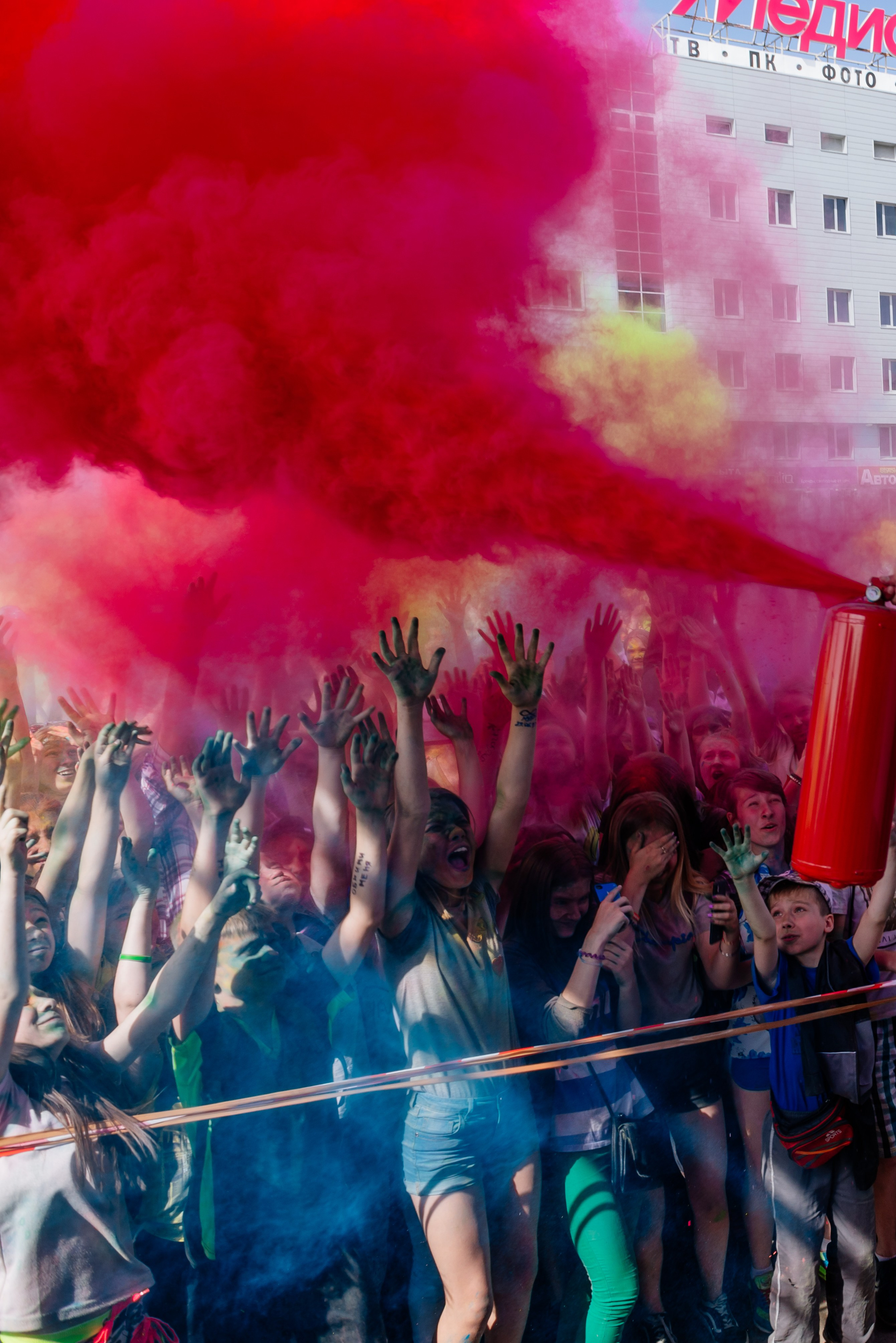 Фестиваль красок Holi. Москва, МО. Фотограф LANA STIL. Семейный, репортажный фотограф, студия. Женский, мужской портрет. Фотографирую территориально в г. Королев, Москва, МО