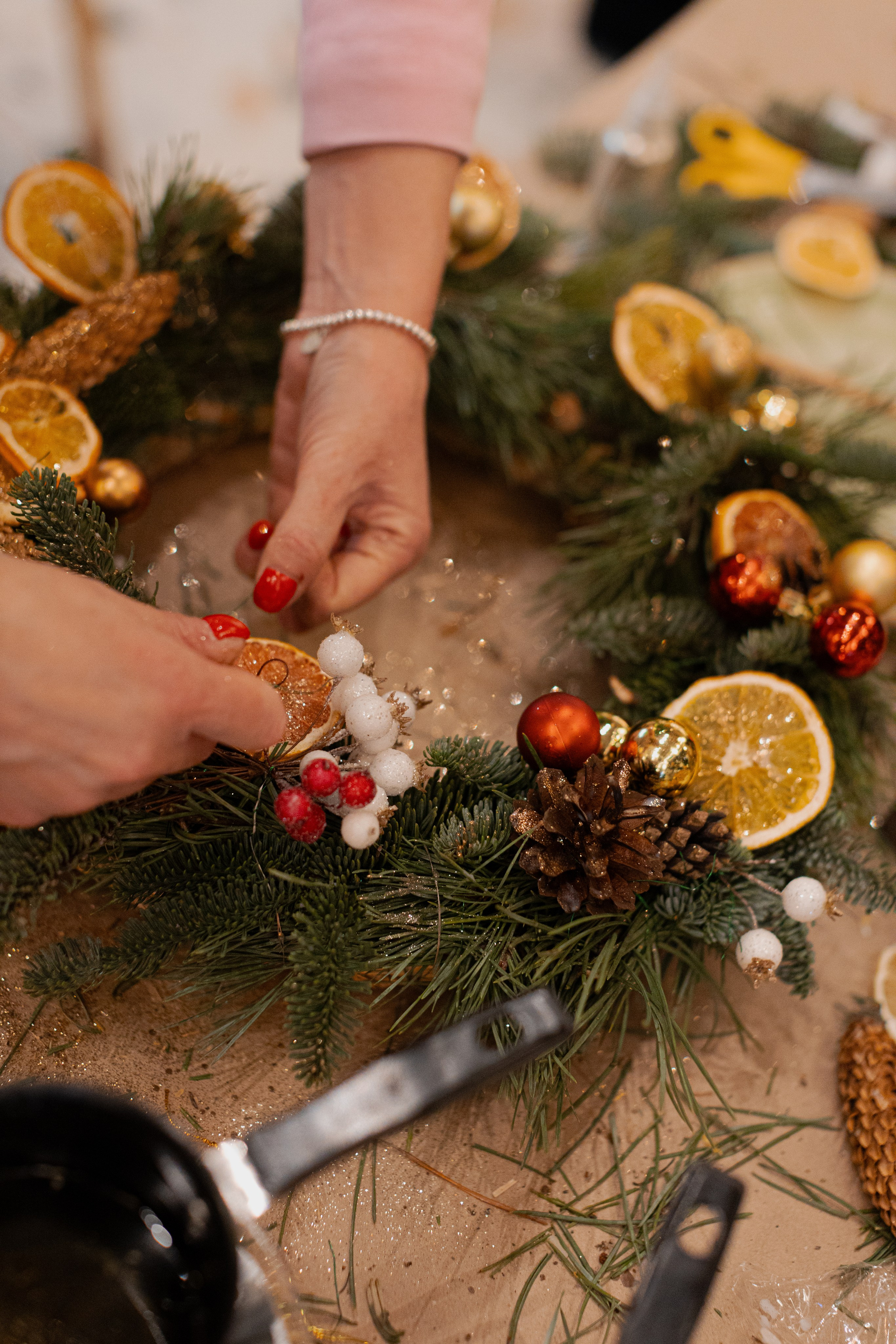Мк свечи и венок (новогодний корпоратив). Анастасия Ракчеева Художник