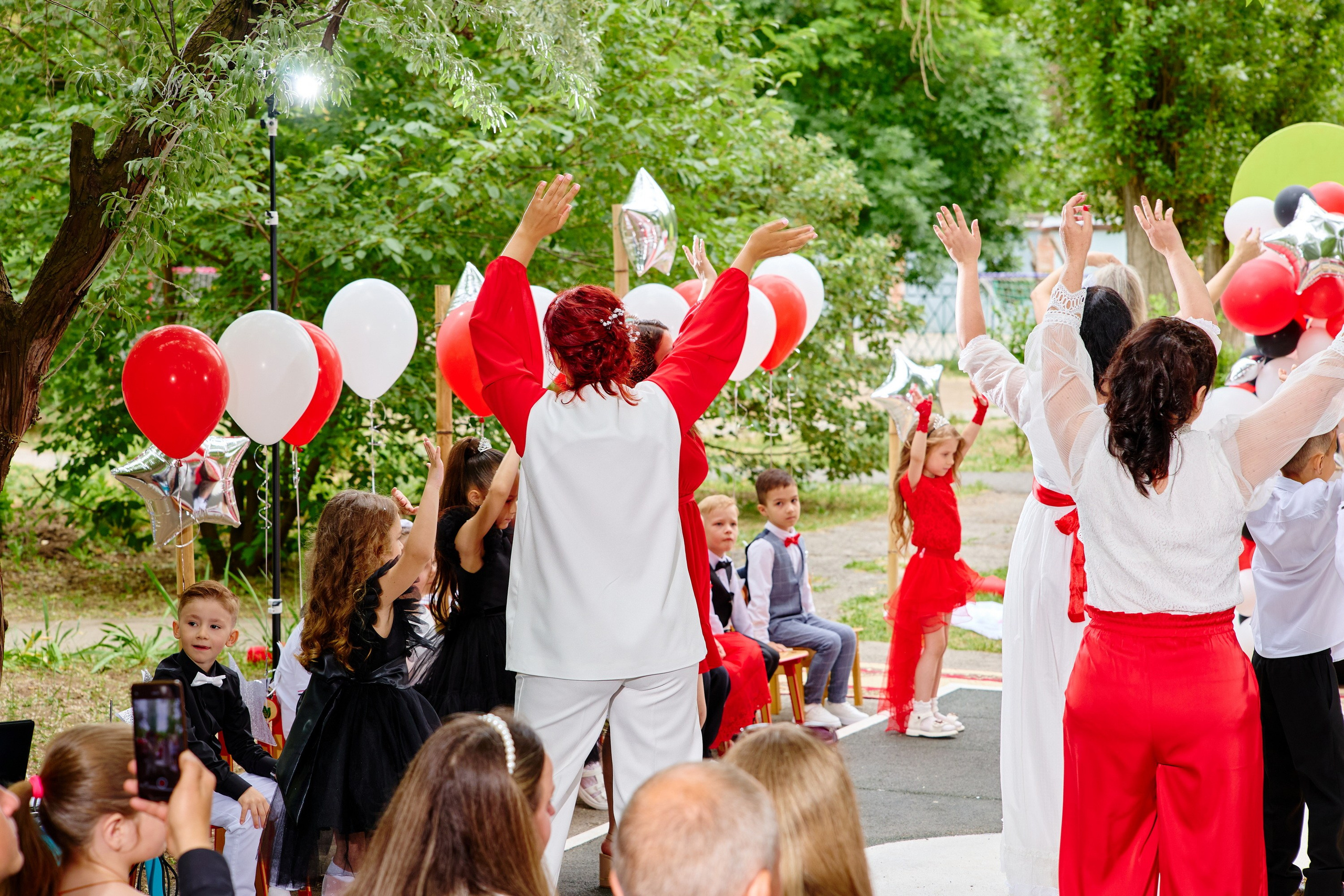 Выпускной 45 сад. Фотограф Выпускные альбомы Таганрог Сергей Коробченко