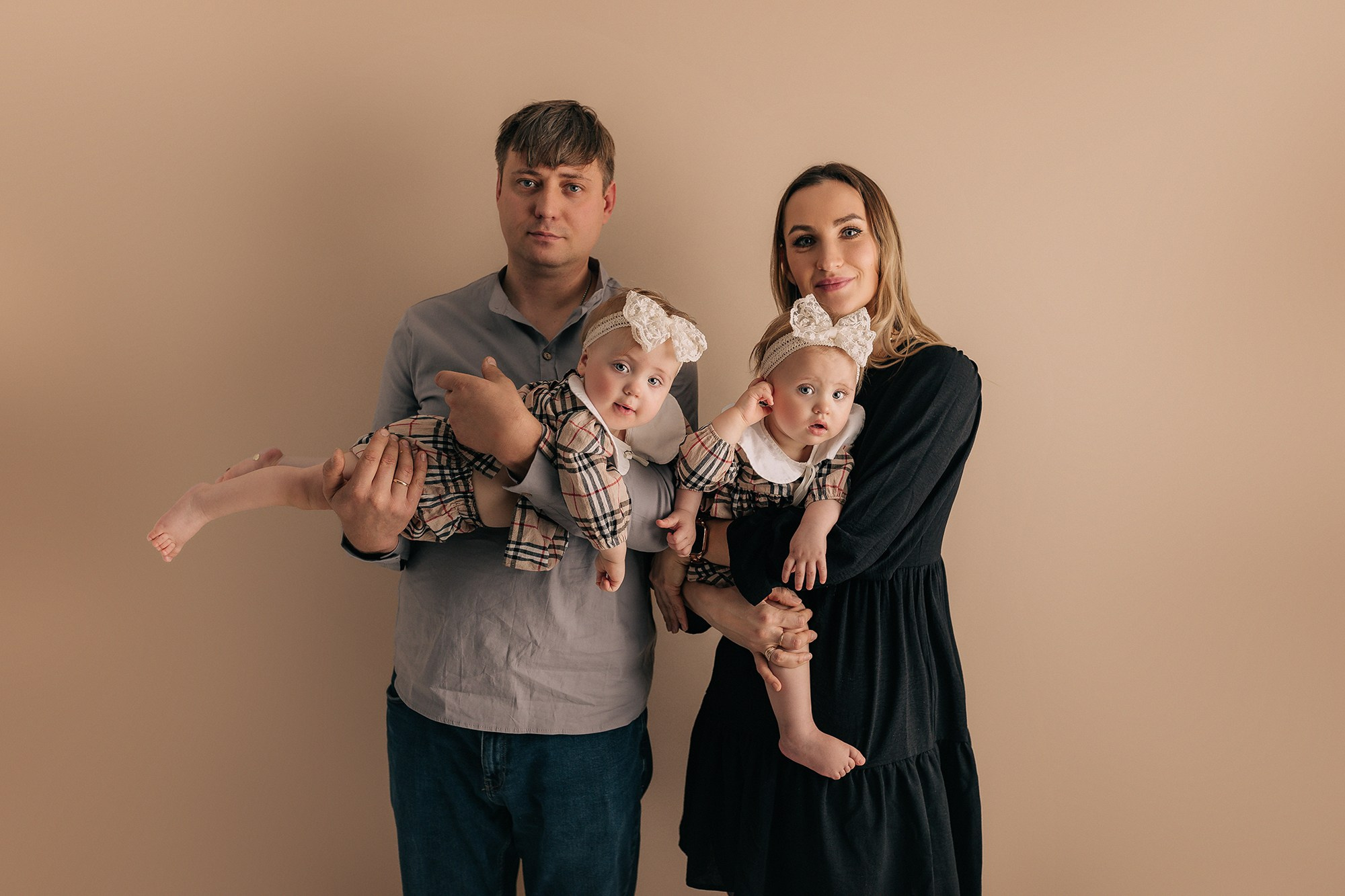 Илона и Алина. Семейный фотограф новорождённых в Серпухове Юлия Новикова +79637785957