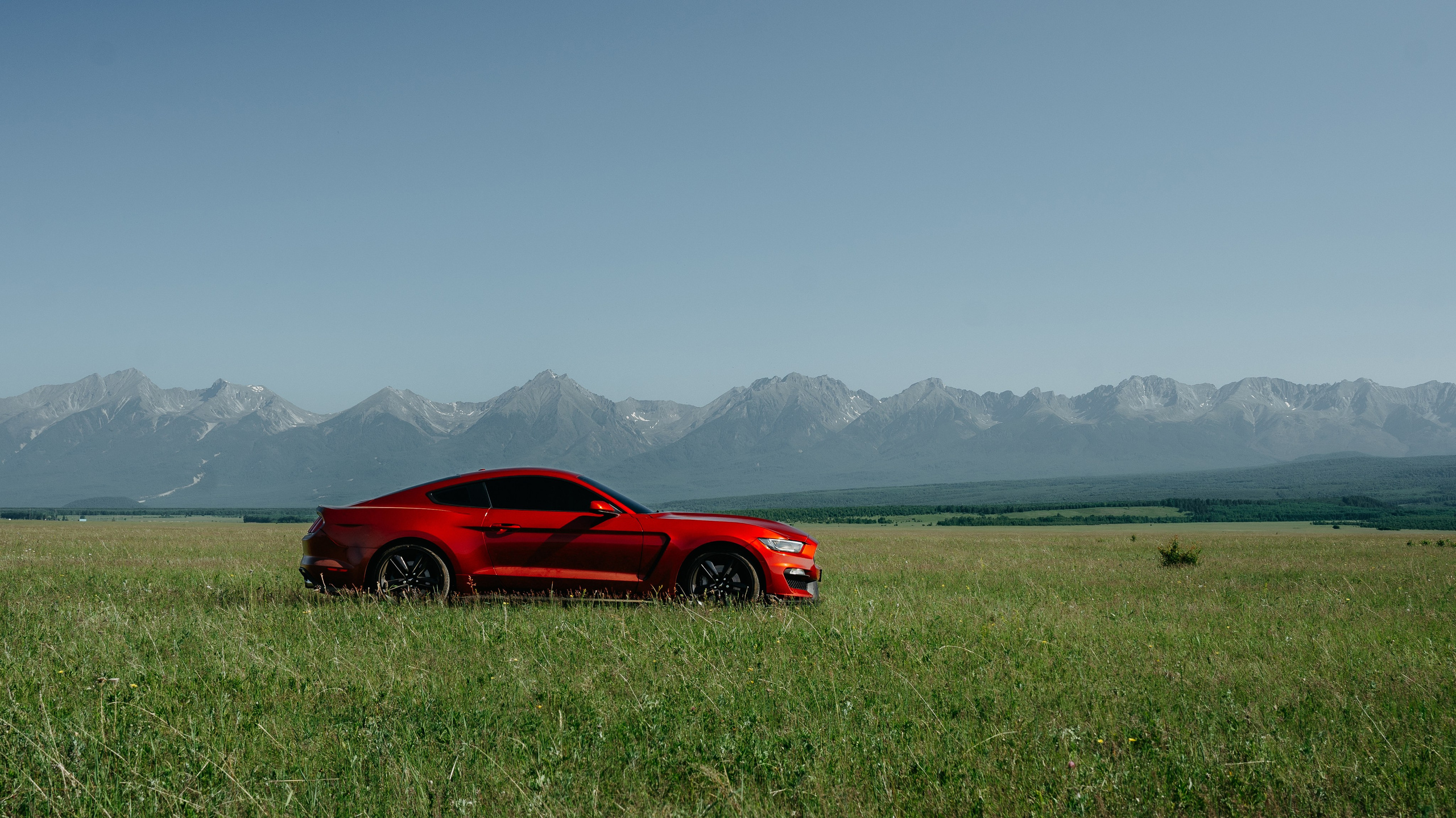 Ford Mustang. Фотограф, видеограф и пилот дрона на Байкале