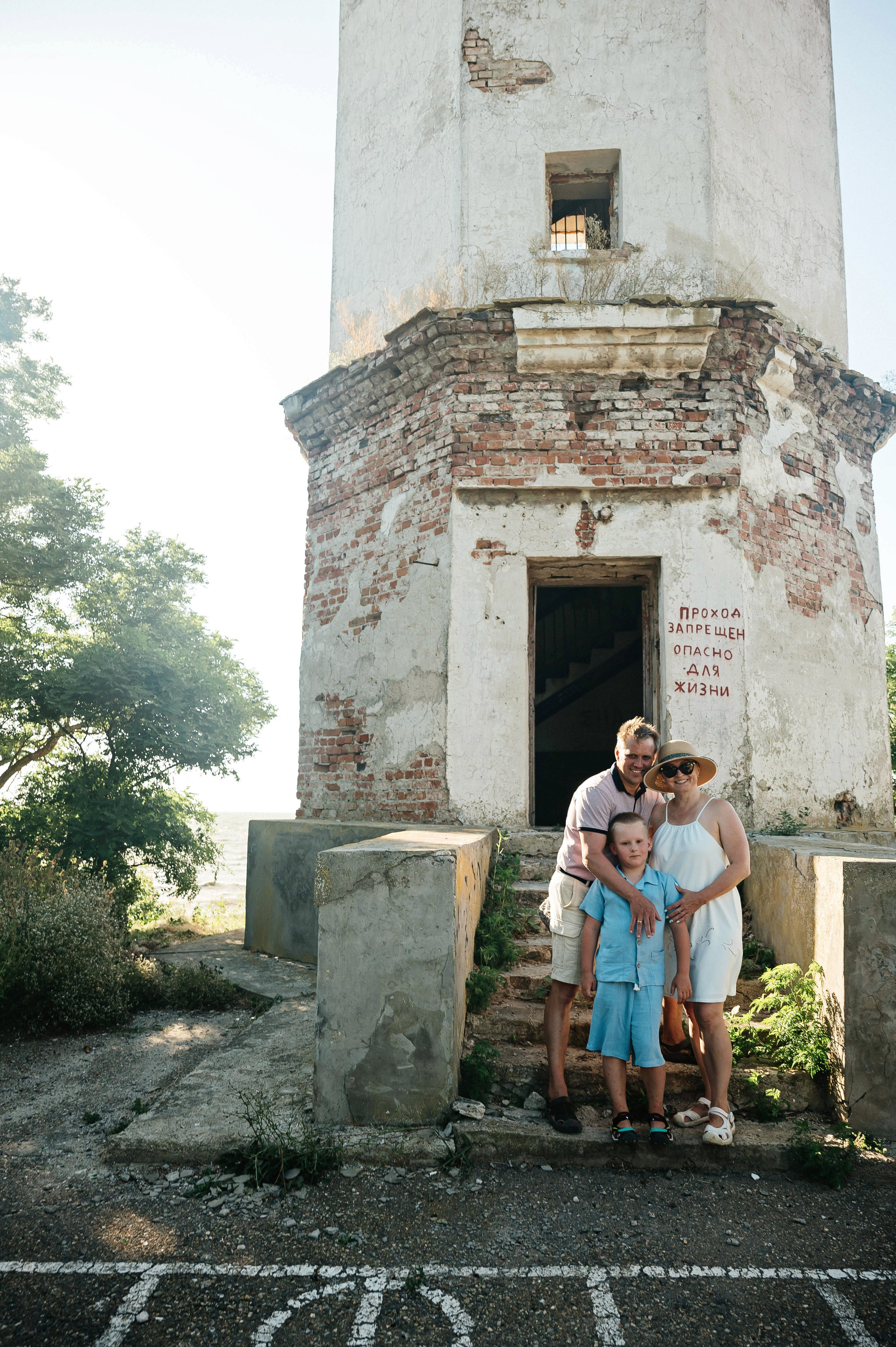 Прогулка к маяку. Детский и семейный фотограф выпускной альбом Приморско-Ахтарск