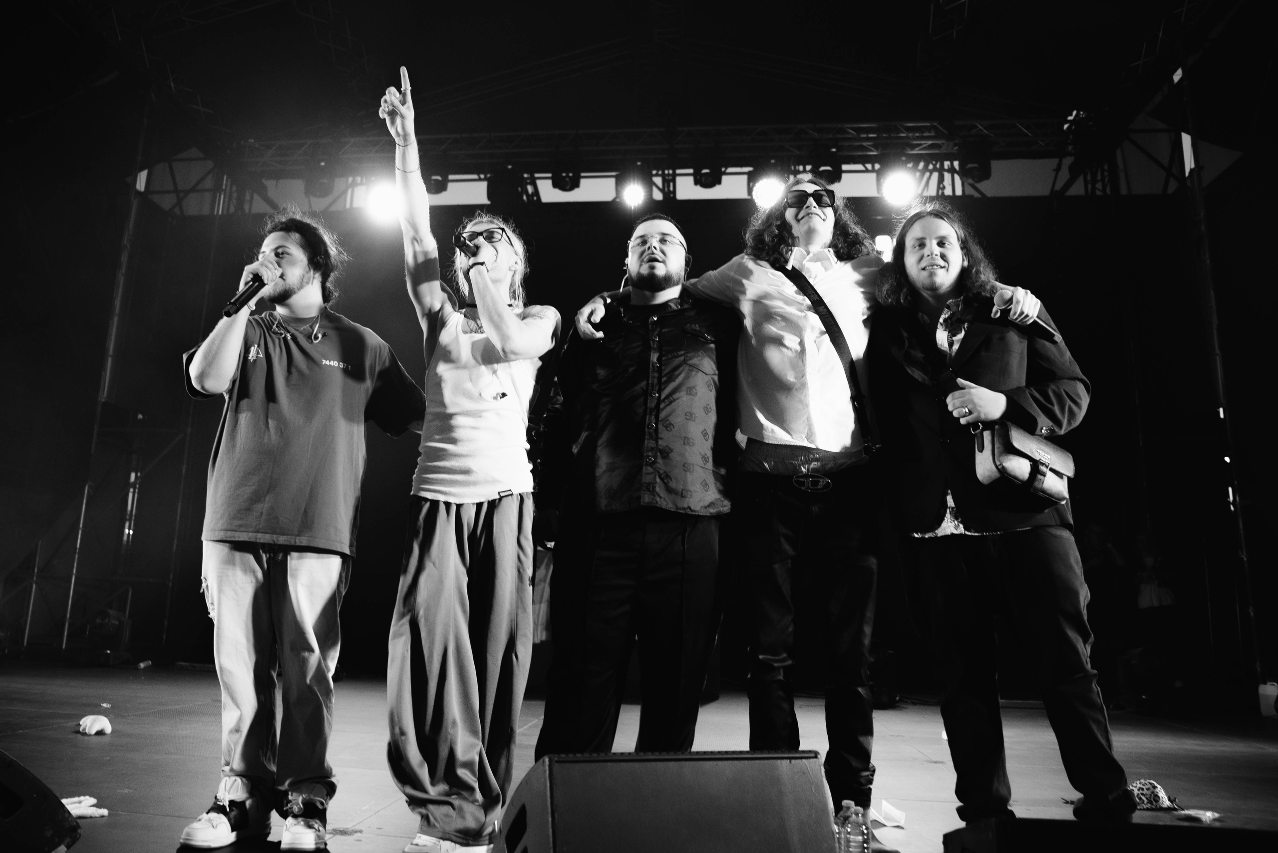 Концерт NKEEI, ARTEM SHILOVETS, UNIQE. Фотограф Нетбай Ксения в Москве Калуге