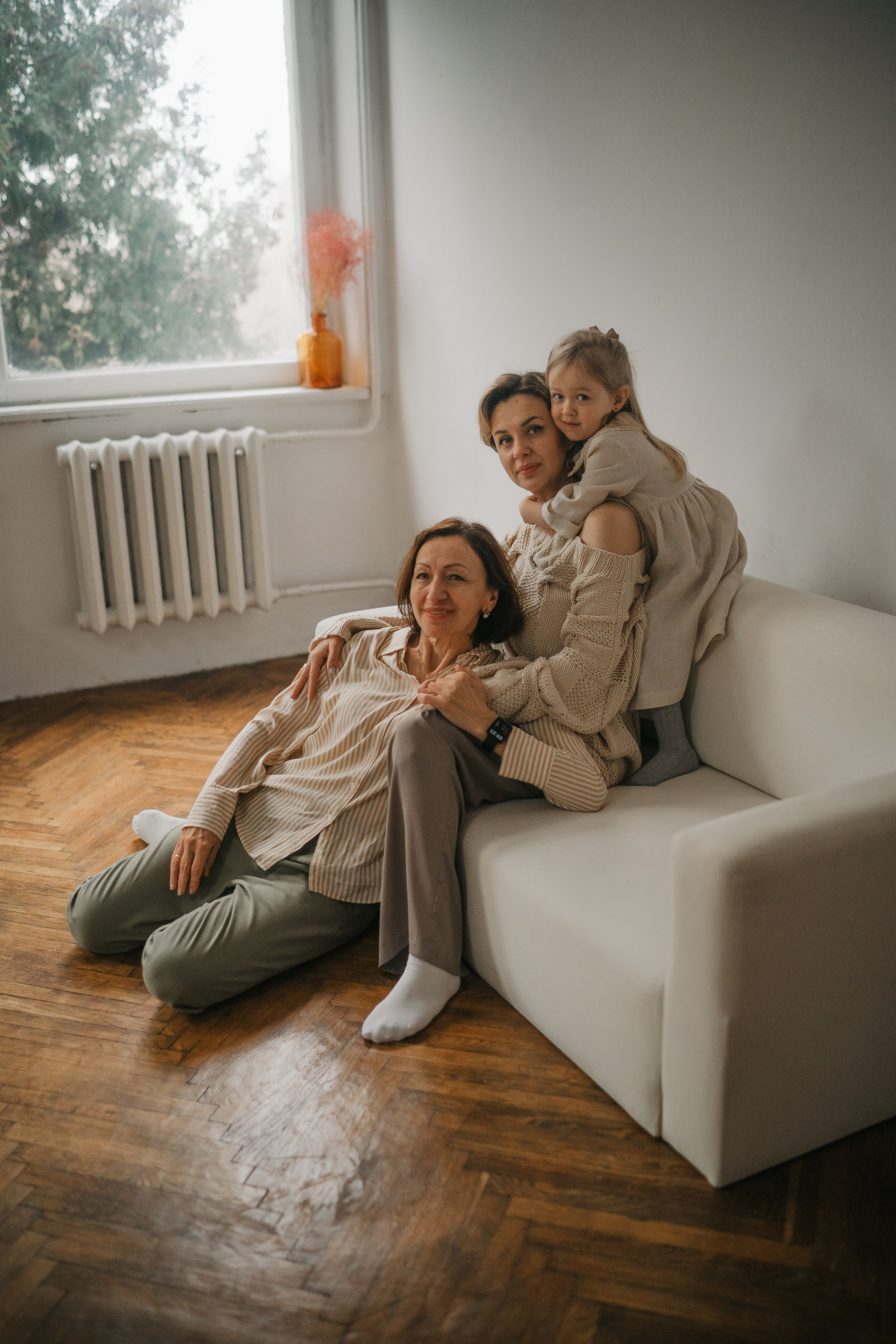 Три поколения. Искренний фотограф