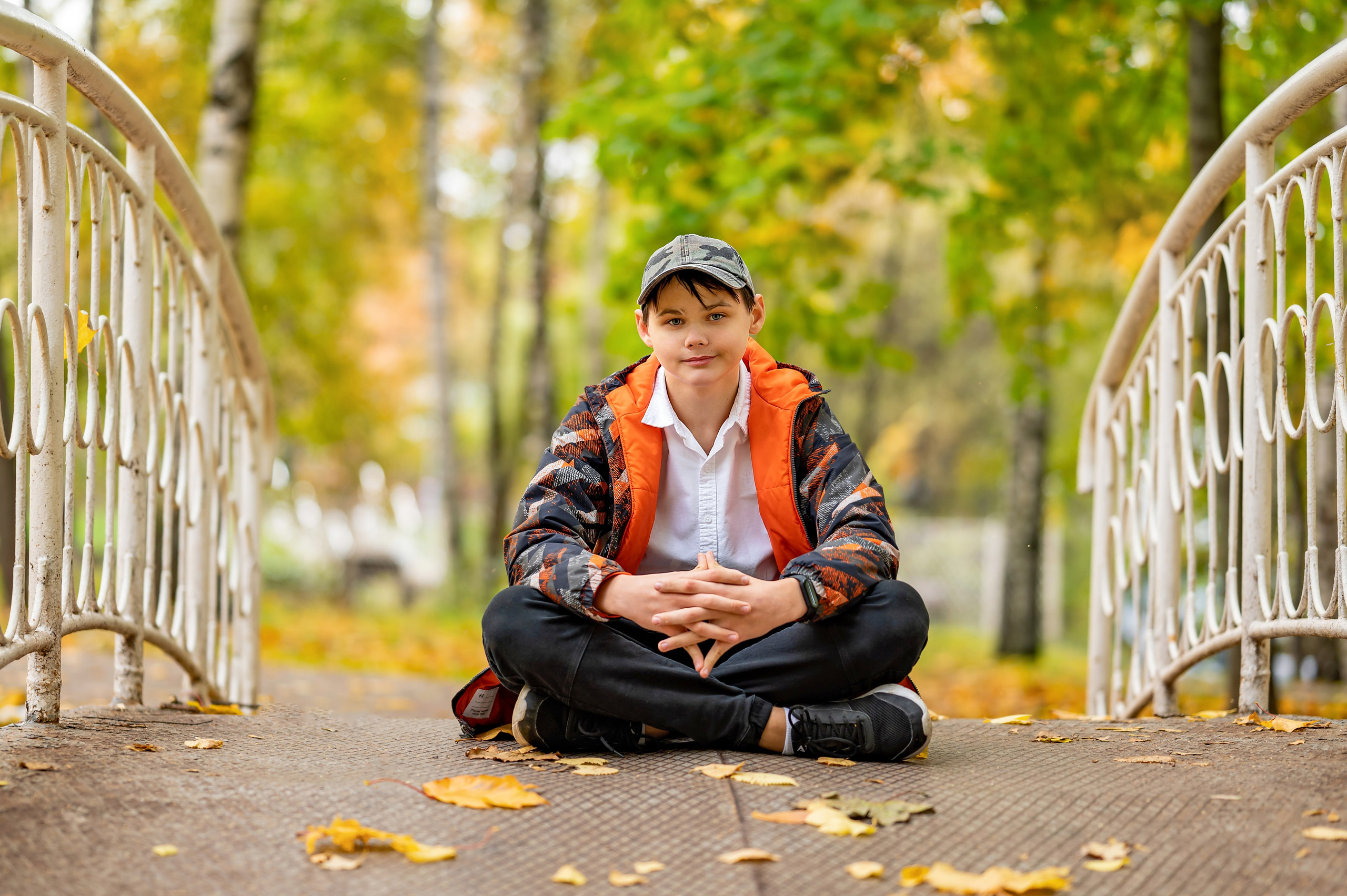 Осенняя фотосессия в парке 9-А класс Школа 953. Детский и семейный фотограф г. Москва Оксана Катаджи