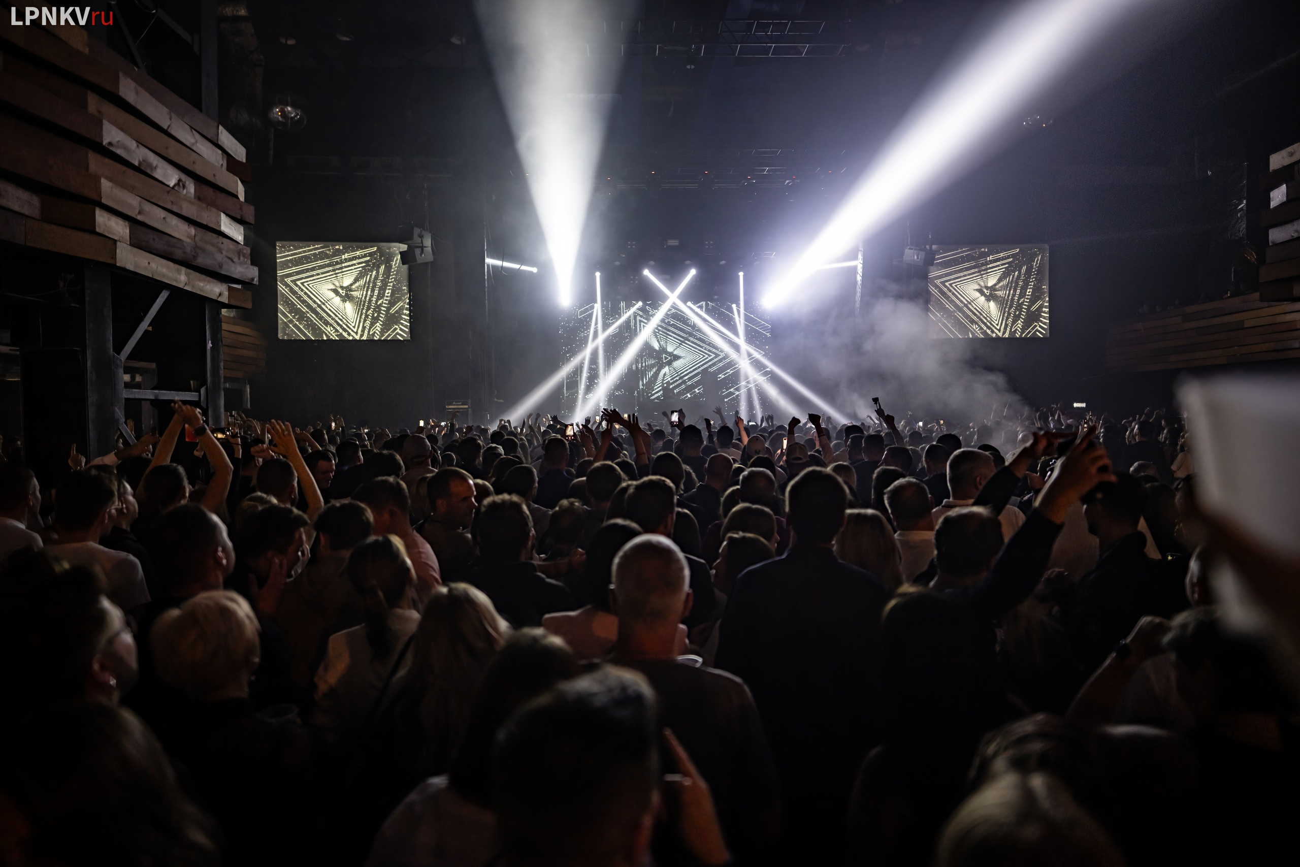 Paul Okanenfold at BASE club Moscow. Репортажный фотограф в Москве