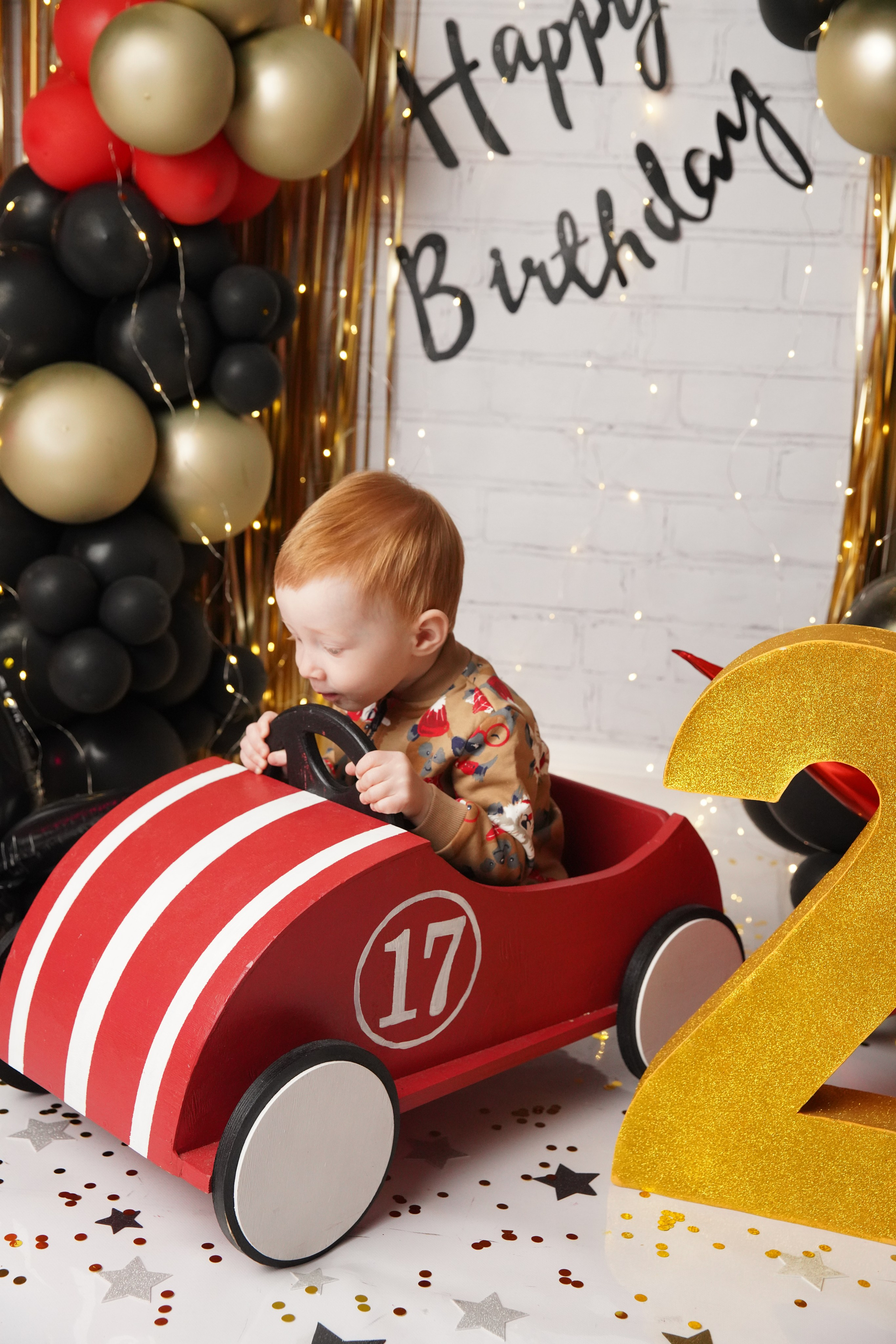 Машинка. Фотограф новорожденных. Семейный и детский фотограф в городе Сургуте