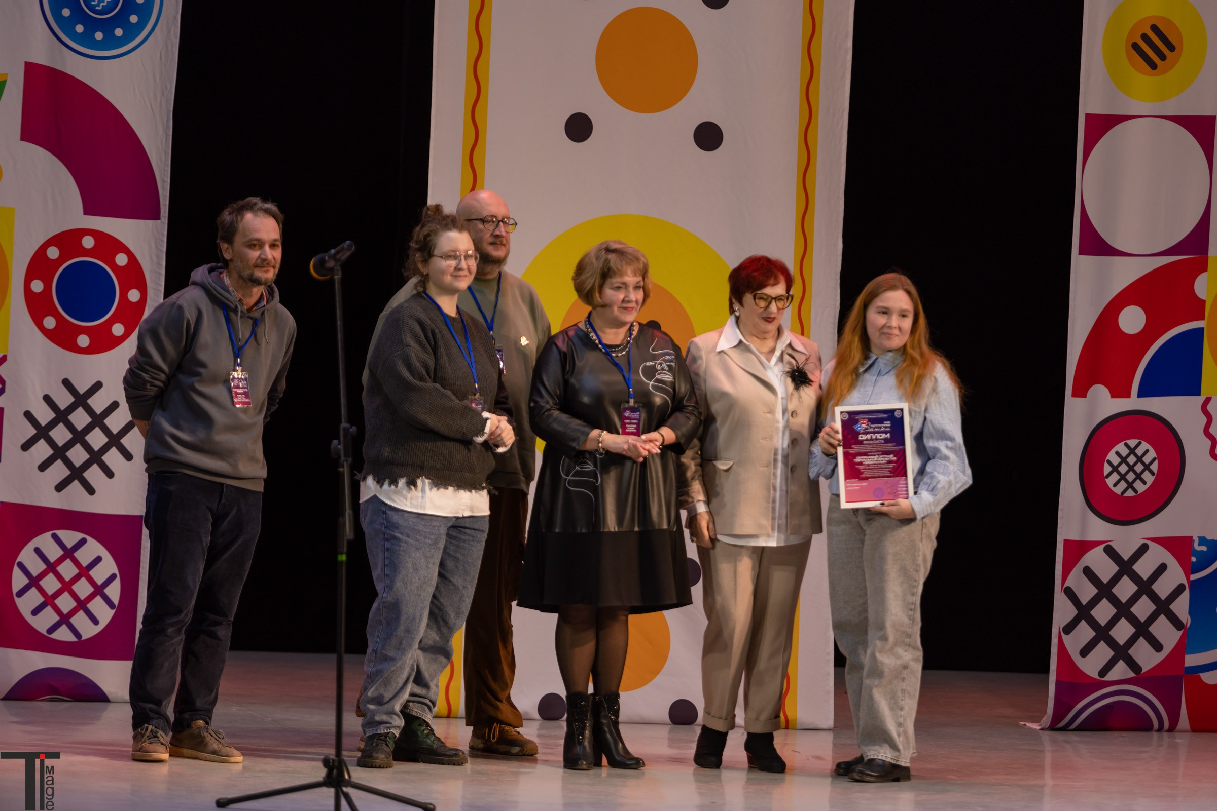 Театральная Вятка 2025. Имидж Технологии — репортажная фотография в Кирове Кировской области. Производство сувенирных магнитов, заливных этикеток и значков