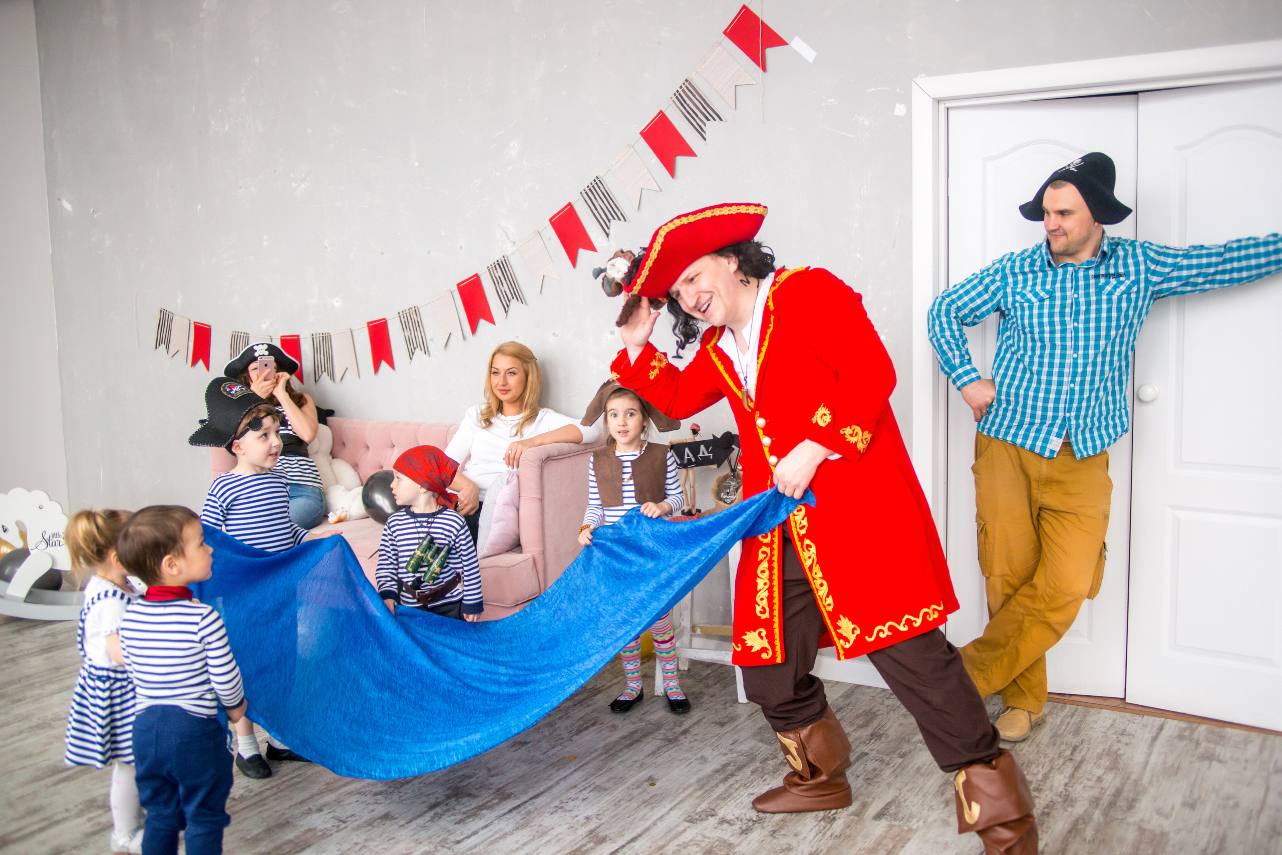 Репортажная съемка мероприятий. Профессиональная фотография и ретушь в Санкт-Петербурге