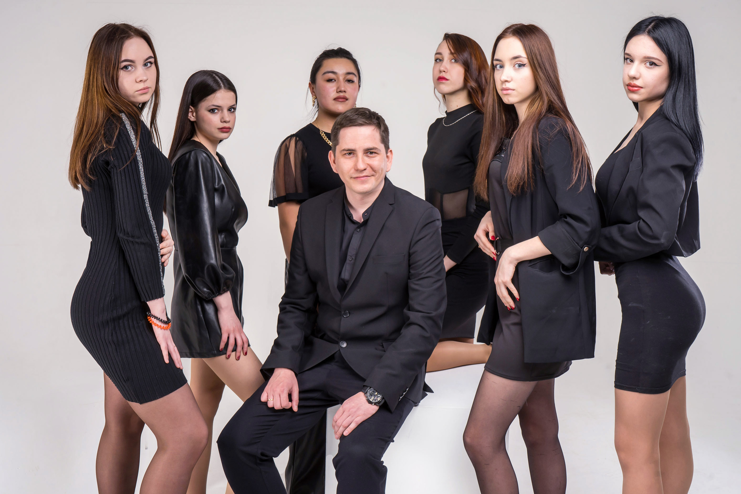 Фотосъемка в студии. Профессиональная фотография и ретушь в Санкт-Петербурге