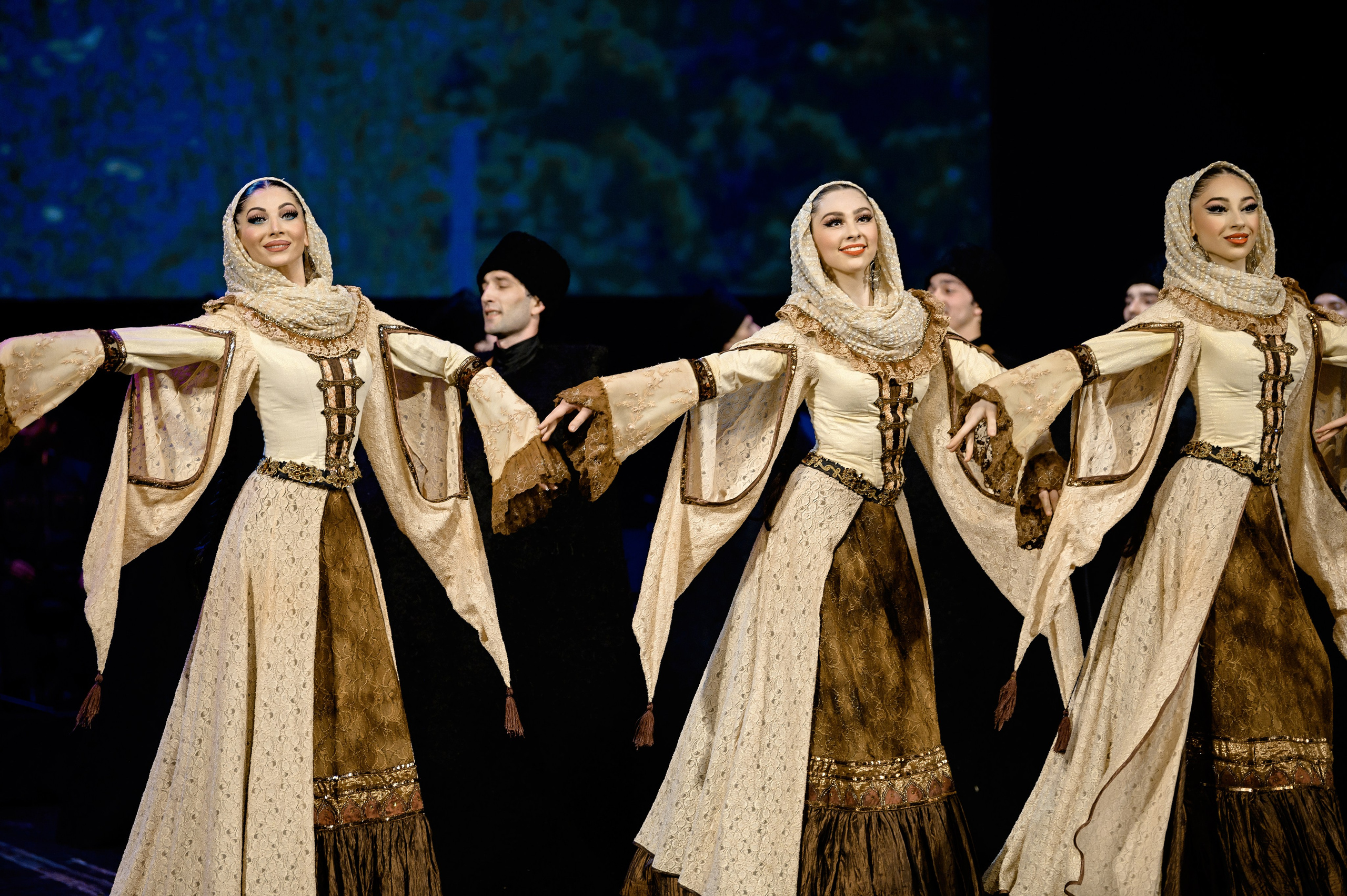 Ансамбль «Лезгинка» концерт в Махачкале. РЕПОРТАЖНЫЙ И БИЗНЕС ФОТОГРАФ В МОСКВЕ, ЕГОР НИКОЛАЕВ