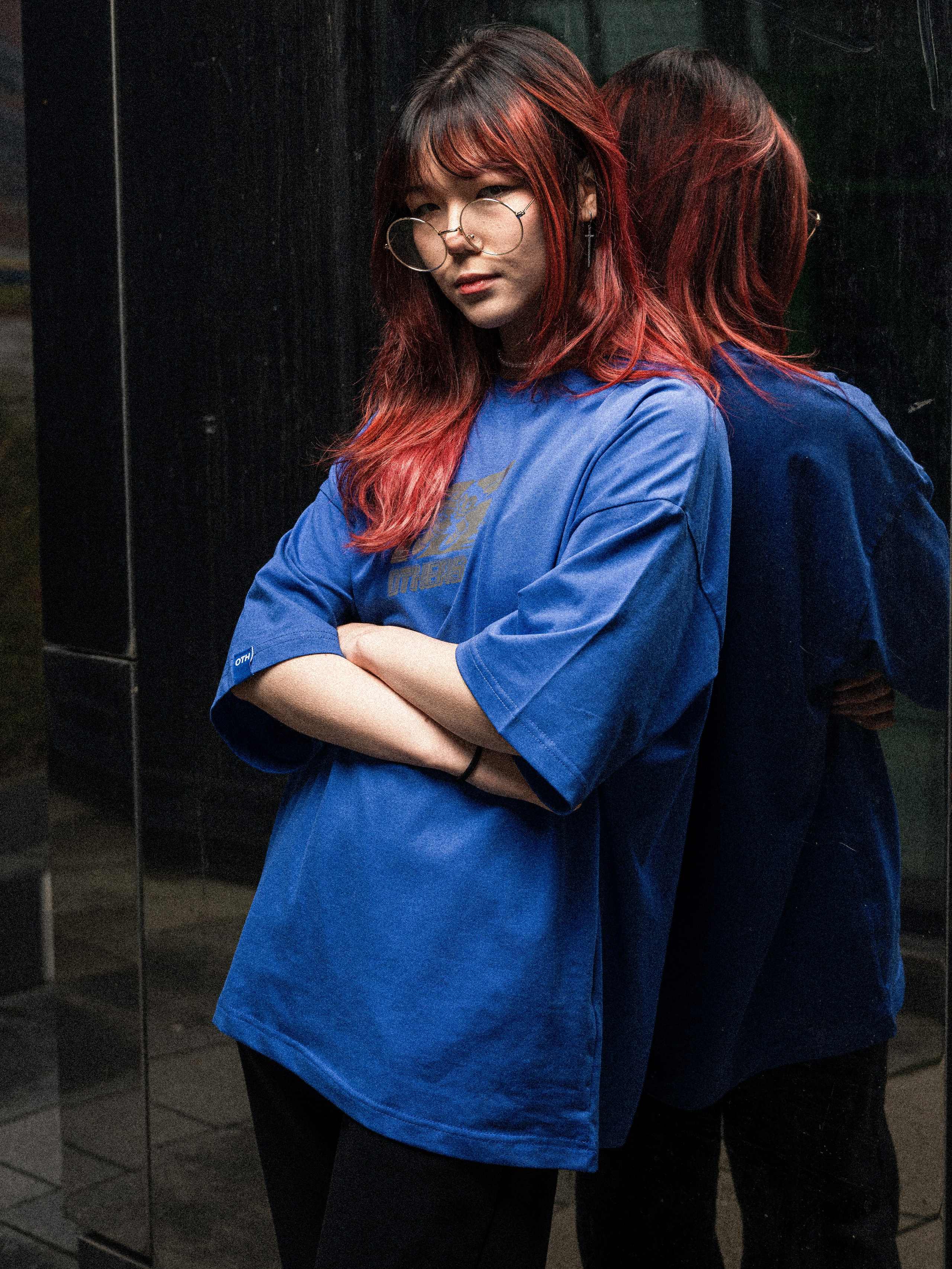 Женский портрет блогера MONIPULA для бренда OTHERS в Москве - фотограф Иван Саяпин