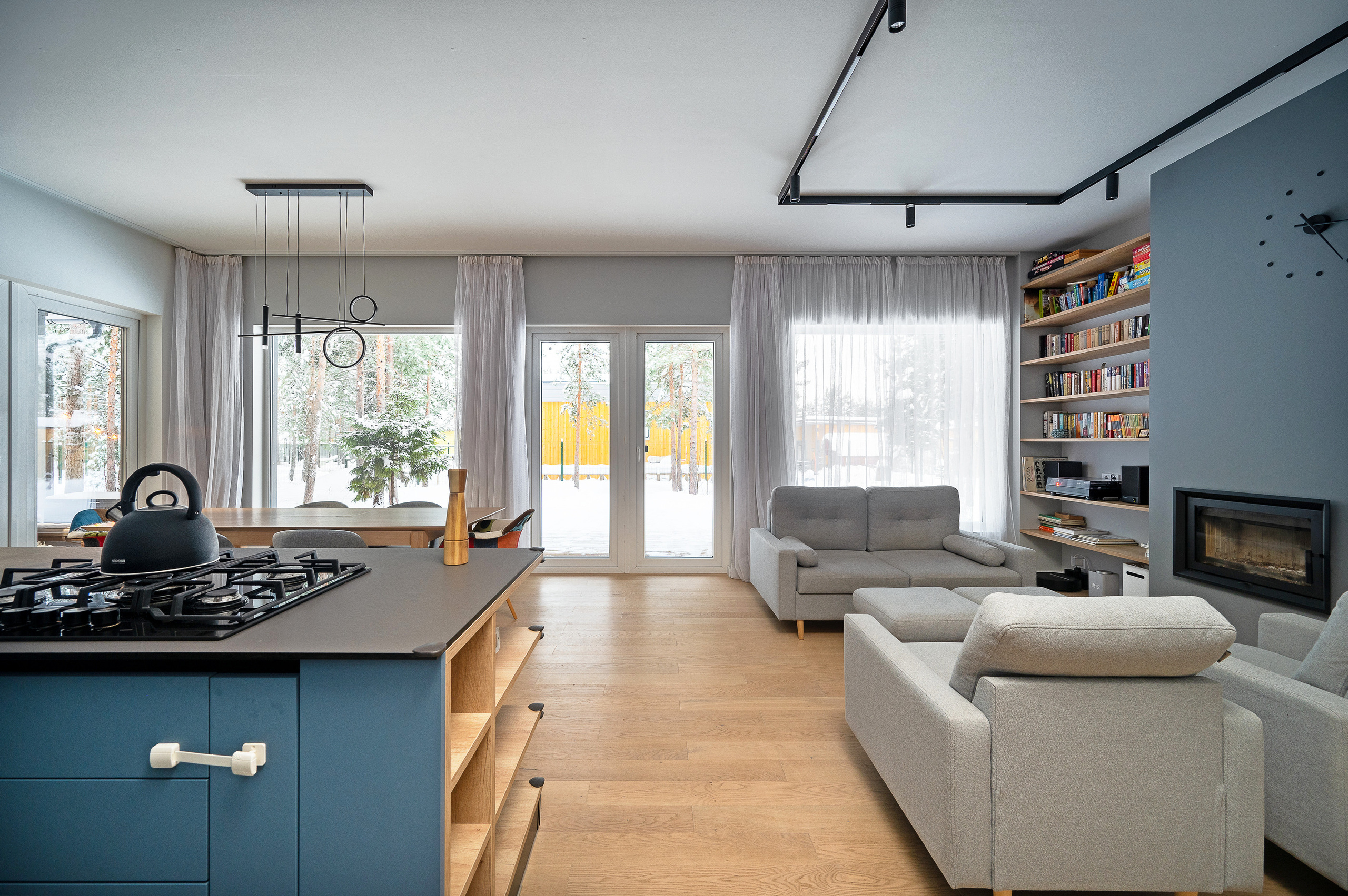 Дом на продажу в Курортном районе. Интерьерный фотограф. Фото- видеосъемка недвижимости Санкт-Петербург