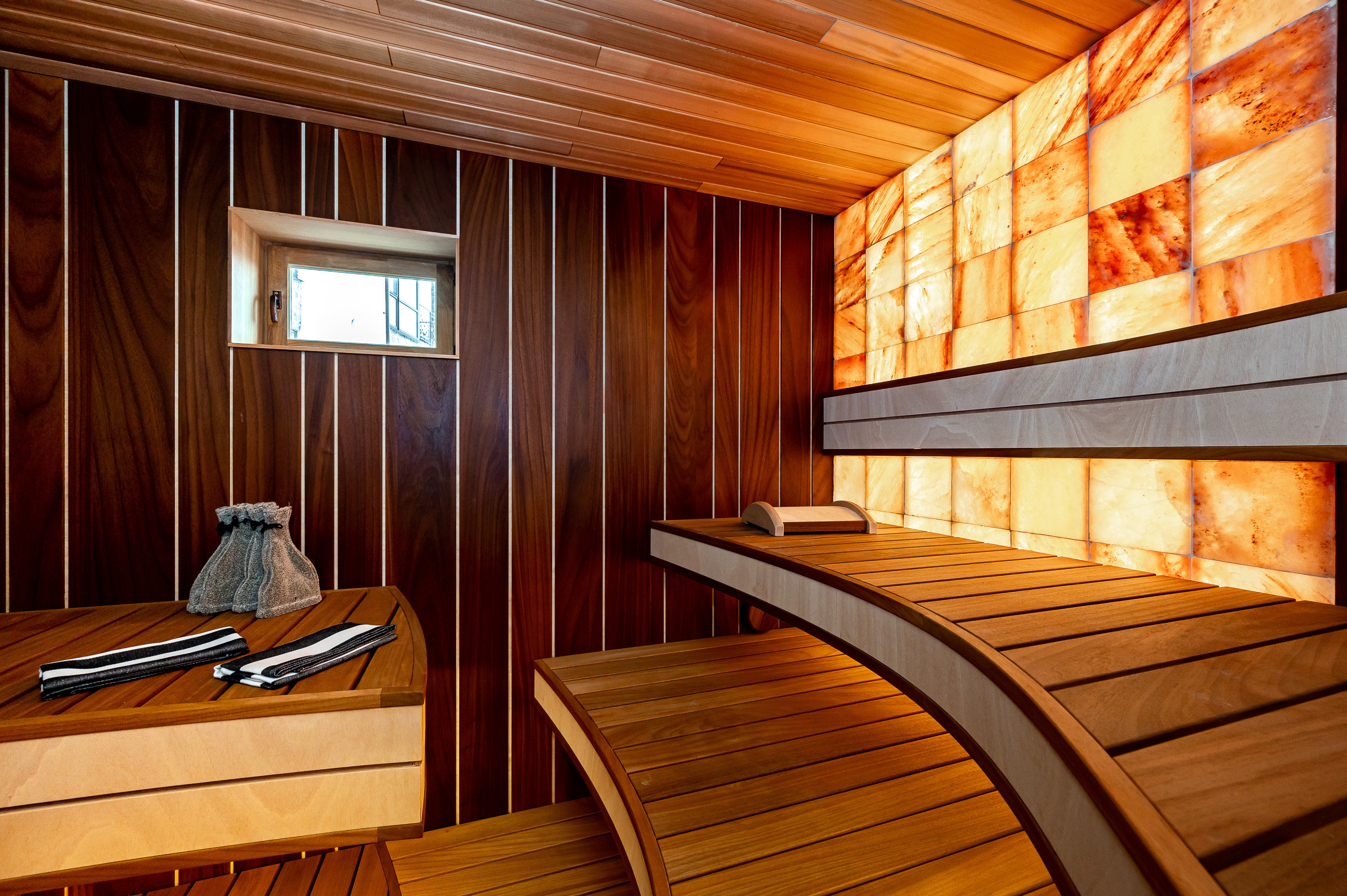 Баня в Ленинградской области. Интерьерный фотограф. Фото- видеосъемка недвижимости Санкт-Петербург