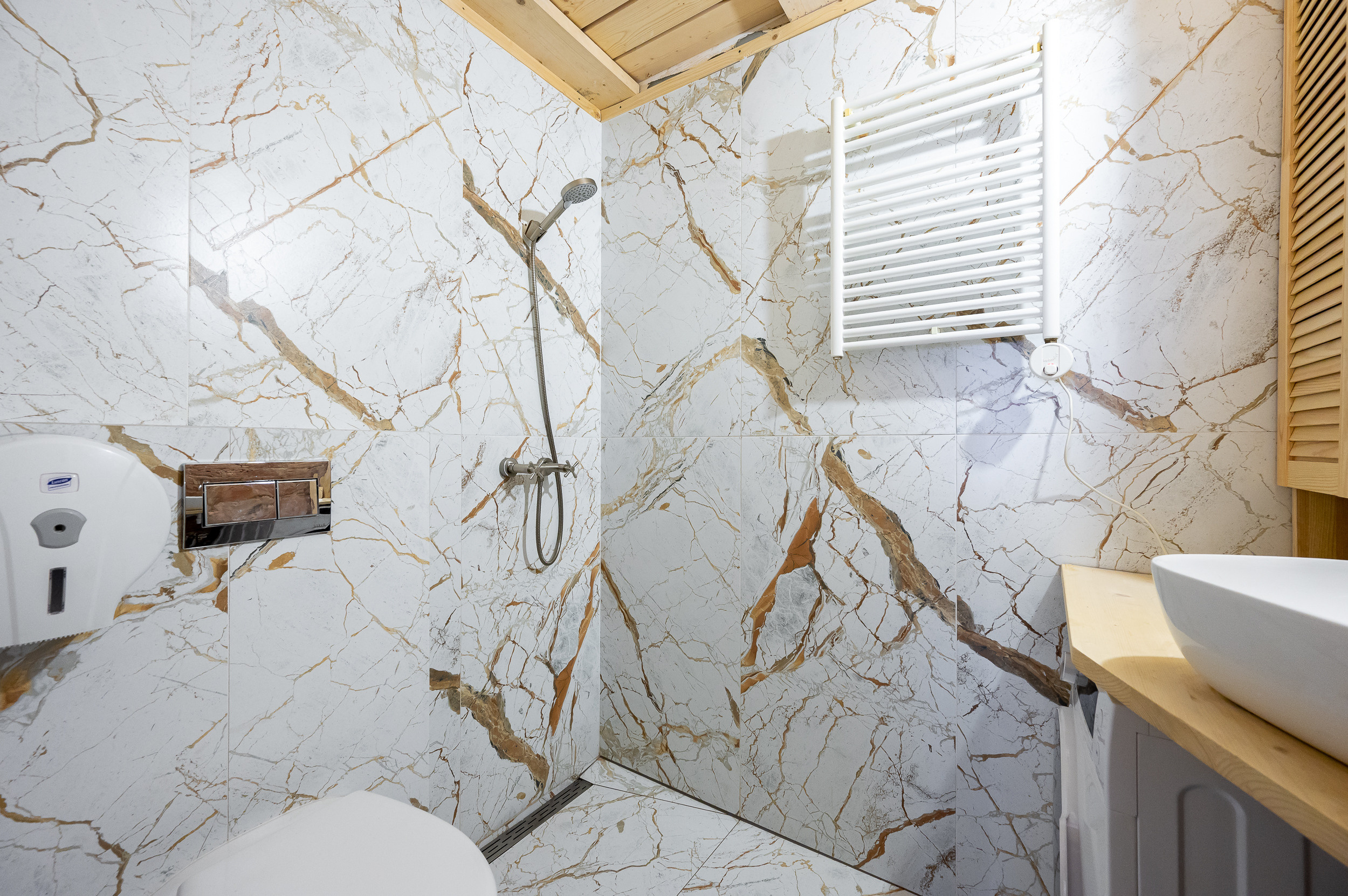 Студия для сдачи в аренду в историческом центре Спб. Интерьерный фотограф. Фото- видеосъемка недвижимости Санкт-Петербург