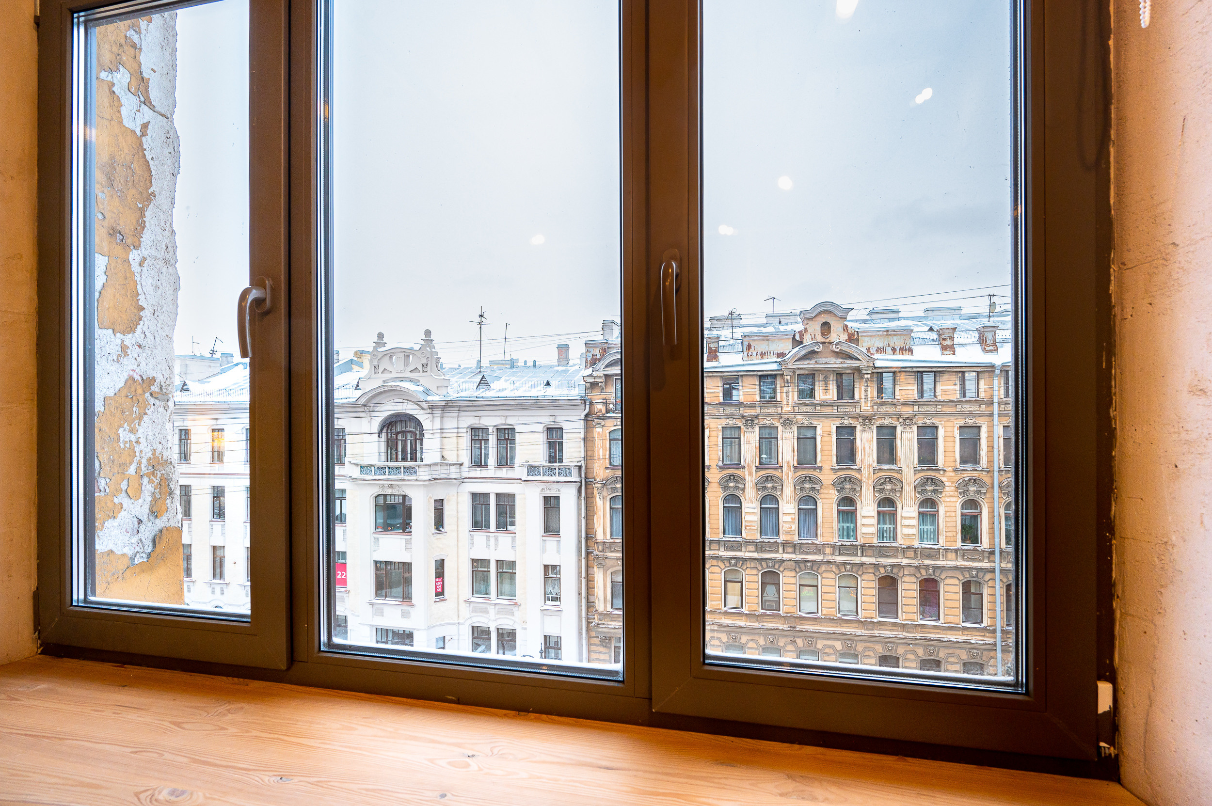 Студия для сдачи в аренду в историческом центре Спб. Интерьерный фотограф. Фото- видеосъемка недвижимости Санкт-Петербург