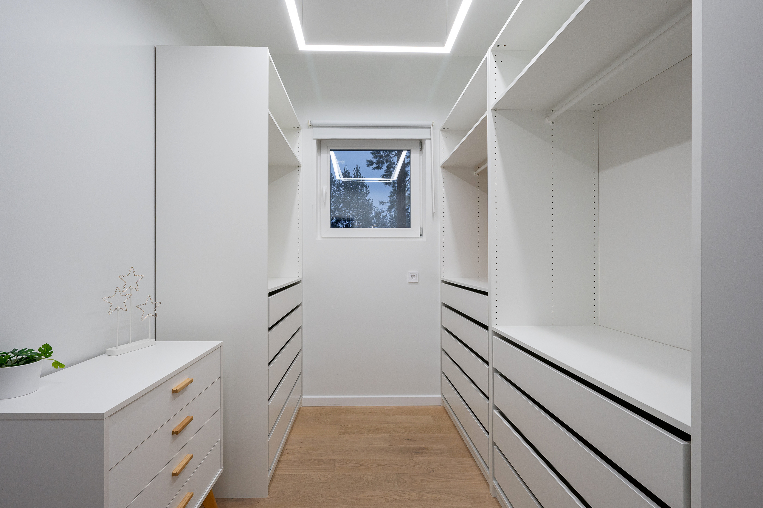 Дом на продажу в Курортном районе. Интерьерный фотограф. Фото- видеосъемка недвижимости Санкт-Петербург