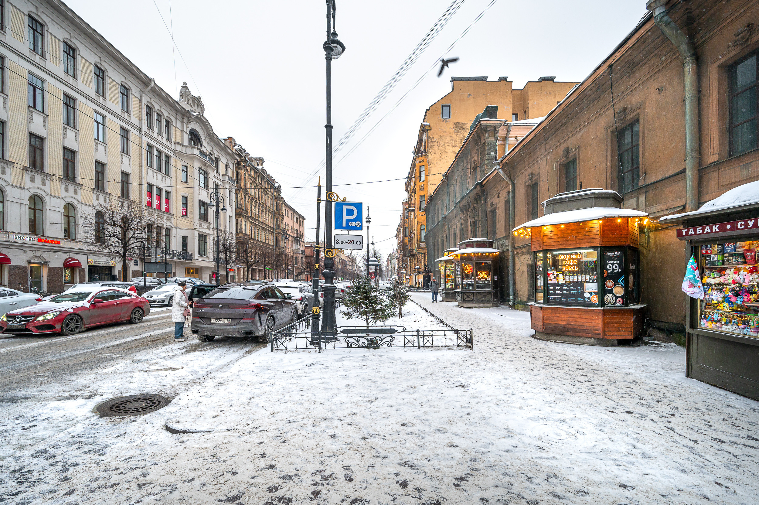 Студия для сдачи в аренду в историческом центре Спб. Интерьерный фотограф. Фото- видеосъемка недвижимости Санкт-Петербург
