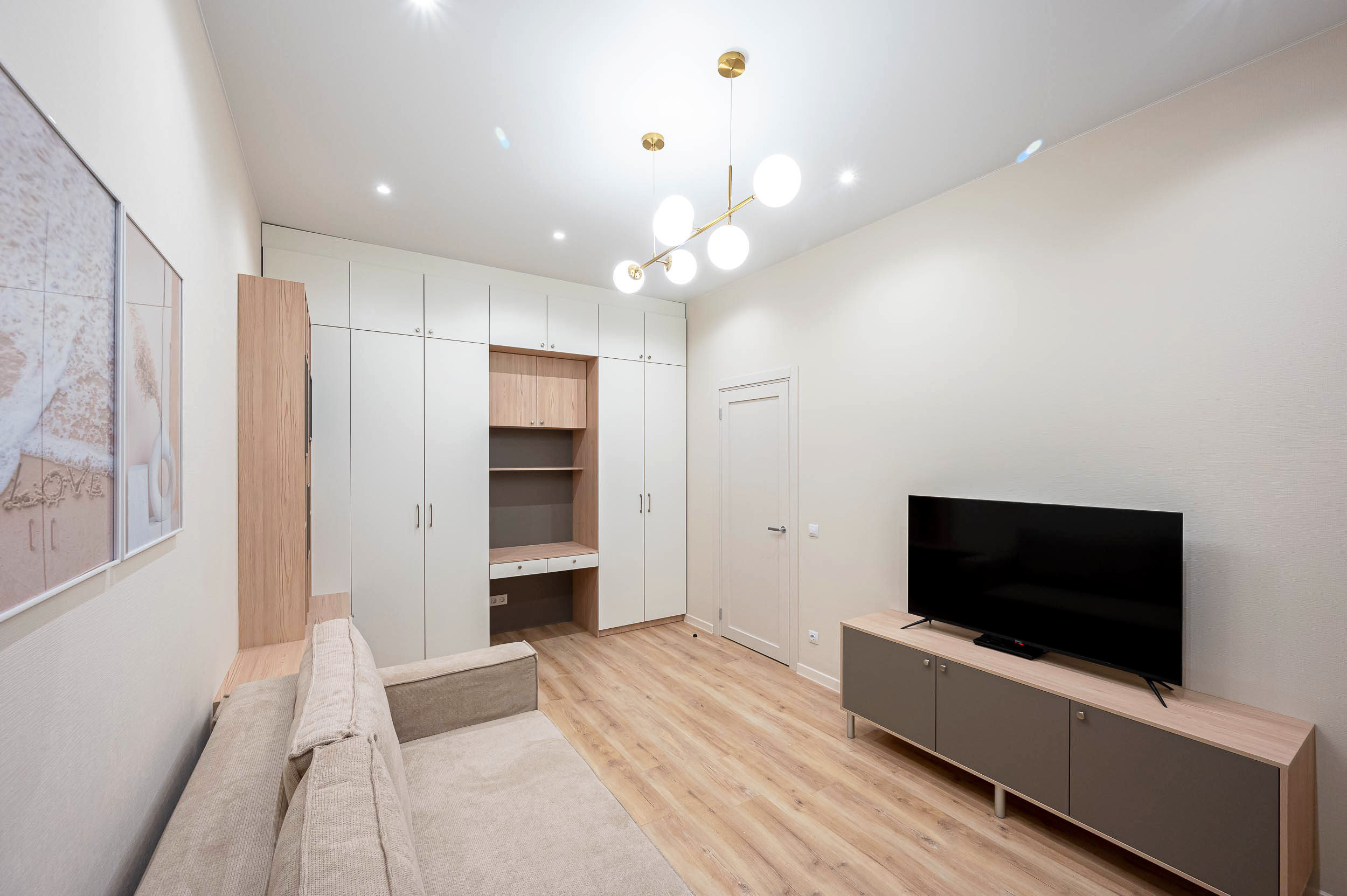 Квартира для аренды. Интерьерный фотограф. Фото- видеосъемка недвижимости Санкт-Петербург