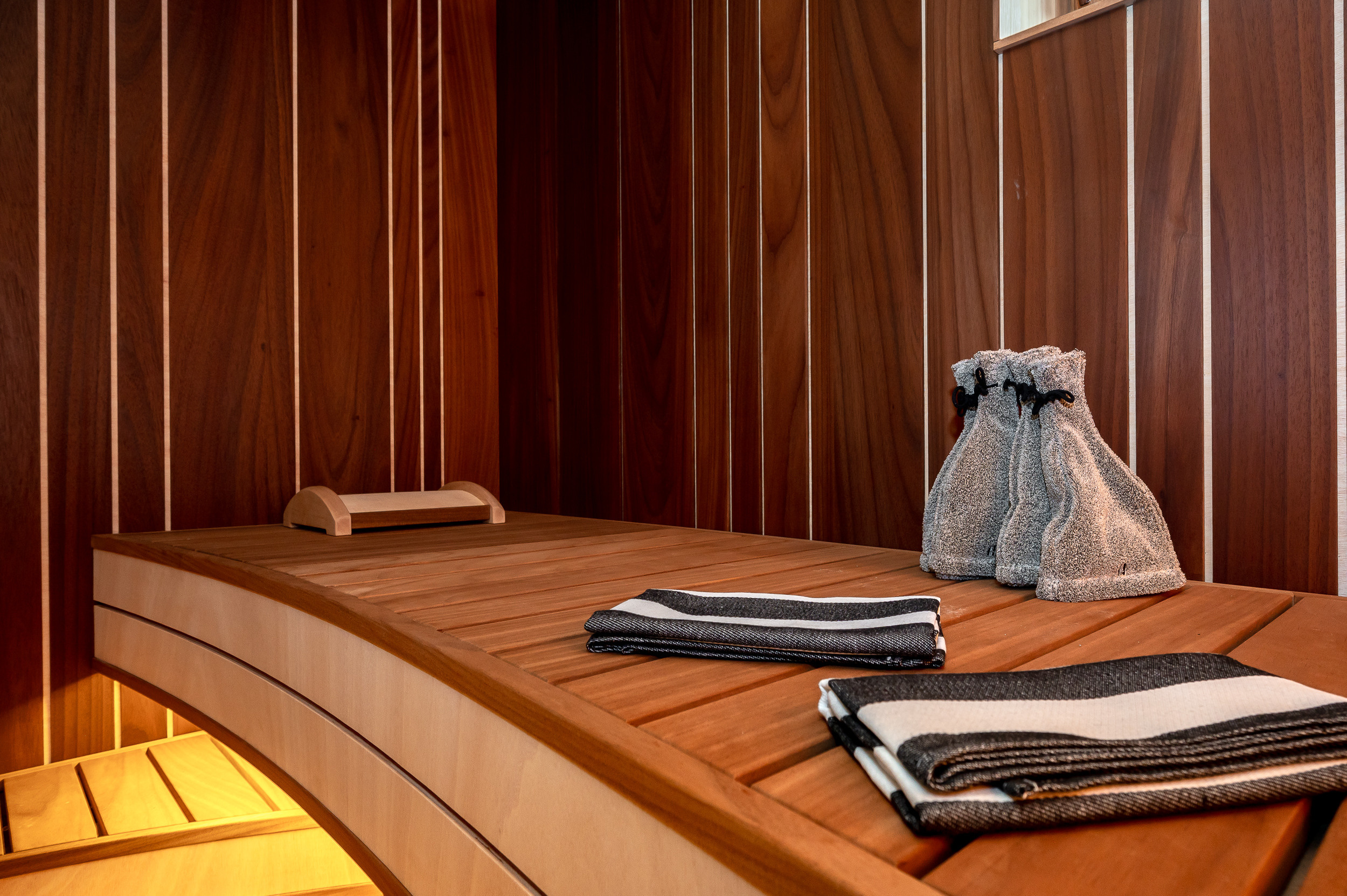 Баня в Ленинградской области. Интерьерный фотограф. Фото- видеосъемка недвижимости Санкт-Петербург