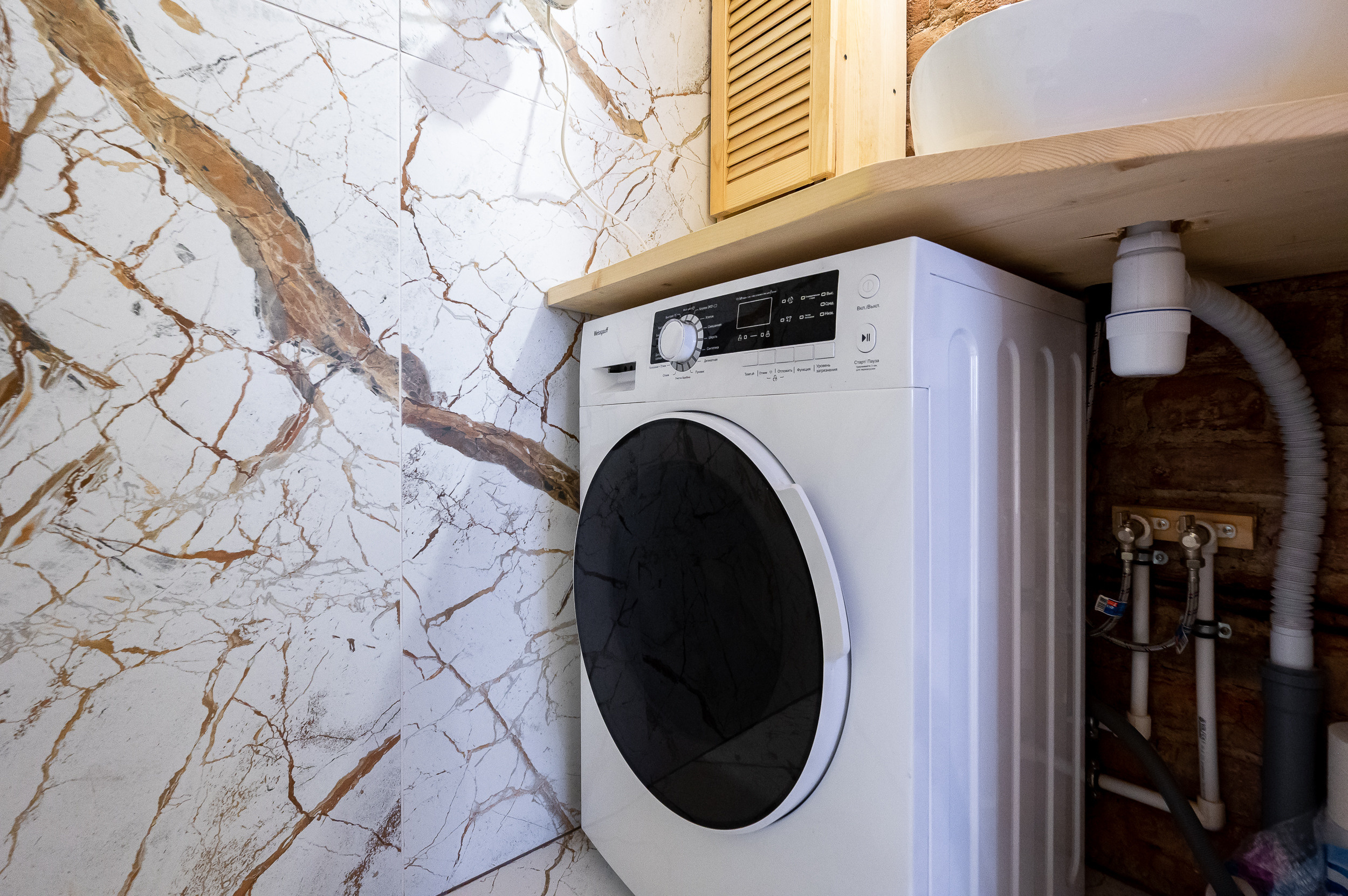 Студия для сдачи в аренду в историческом центре Спб. Интерьерный фотограф. Фото- видеосъемка недвижимости Санкт-Петербург