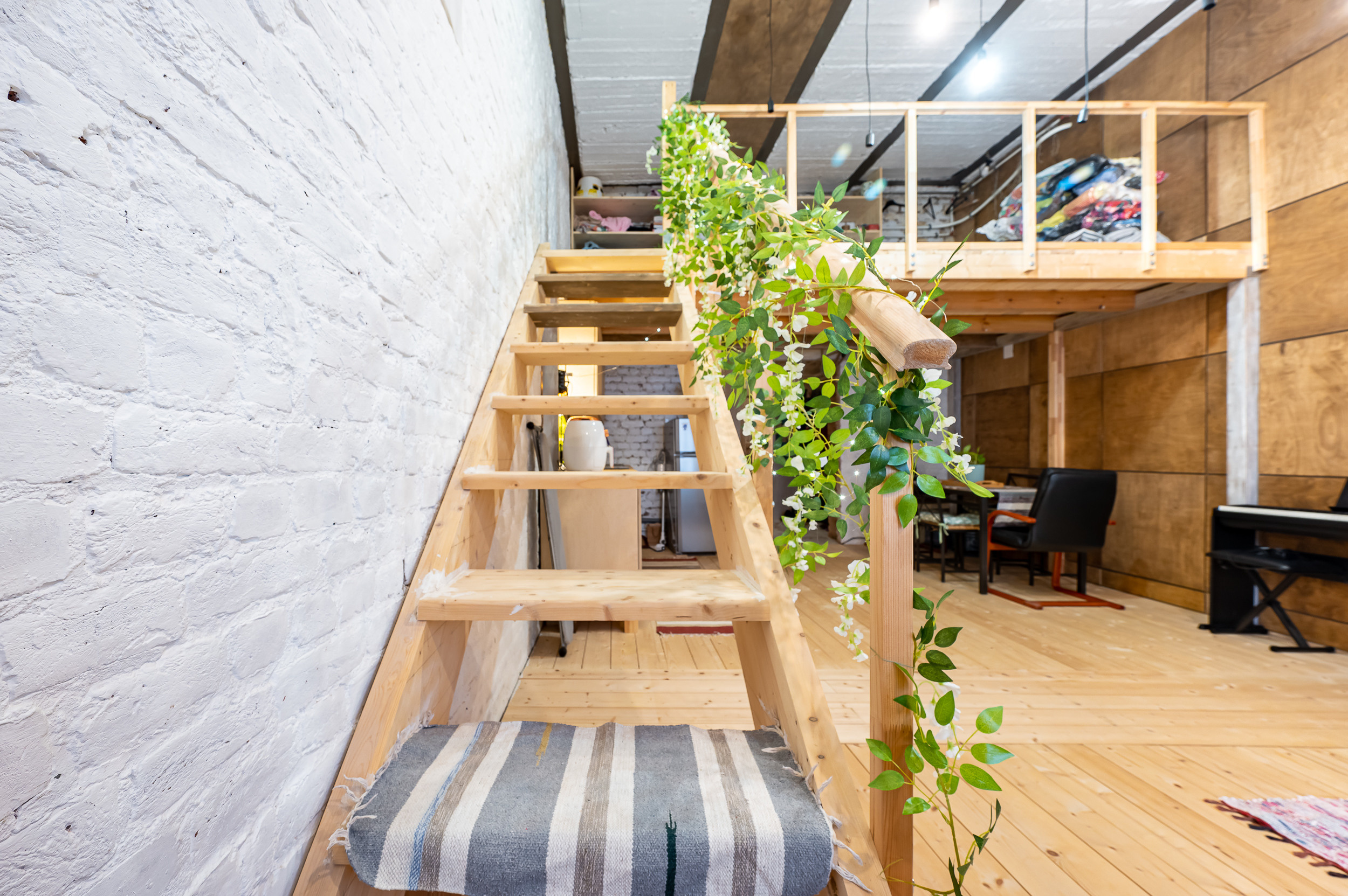 Студия для сдачи в аренду в историческом центре Спб. Интерьерный фотограф. Фото- видеосъемка недвижимости Санкт-Петербург