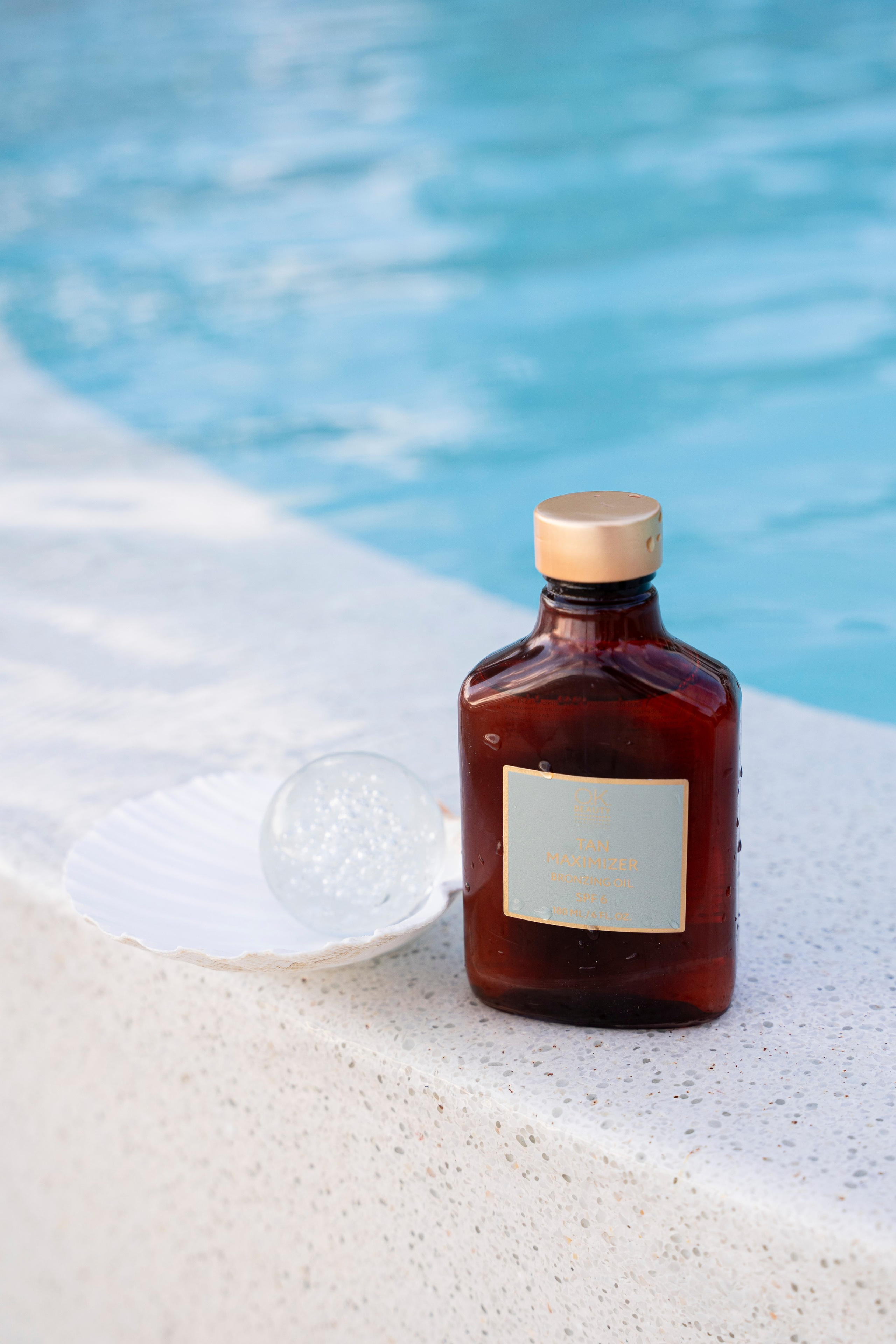 TAN SPF15. Brand designer | photographer | model