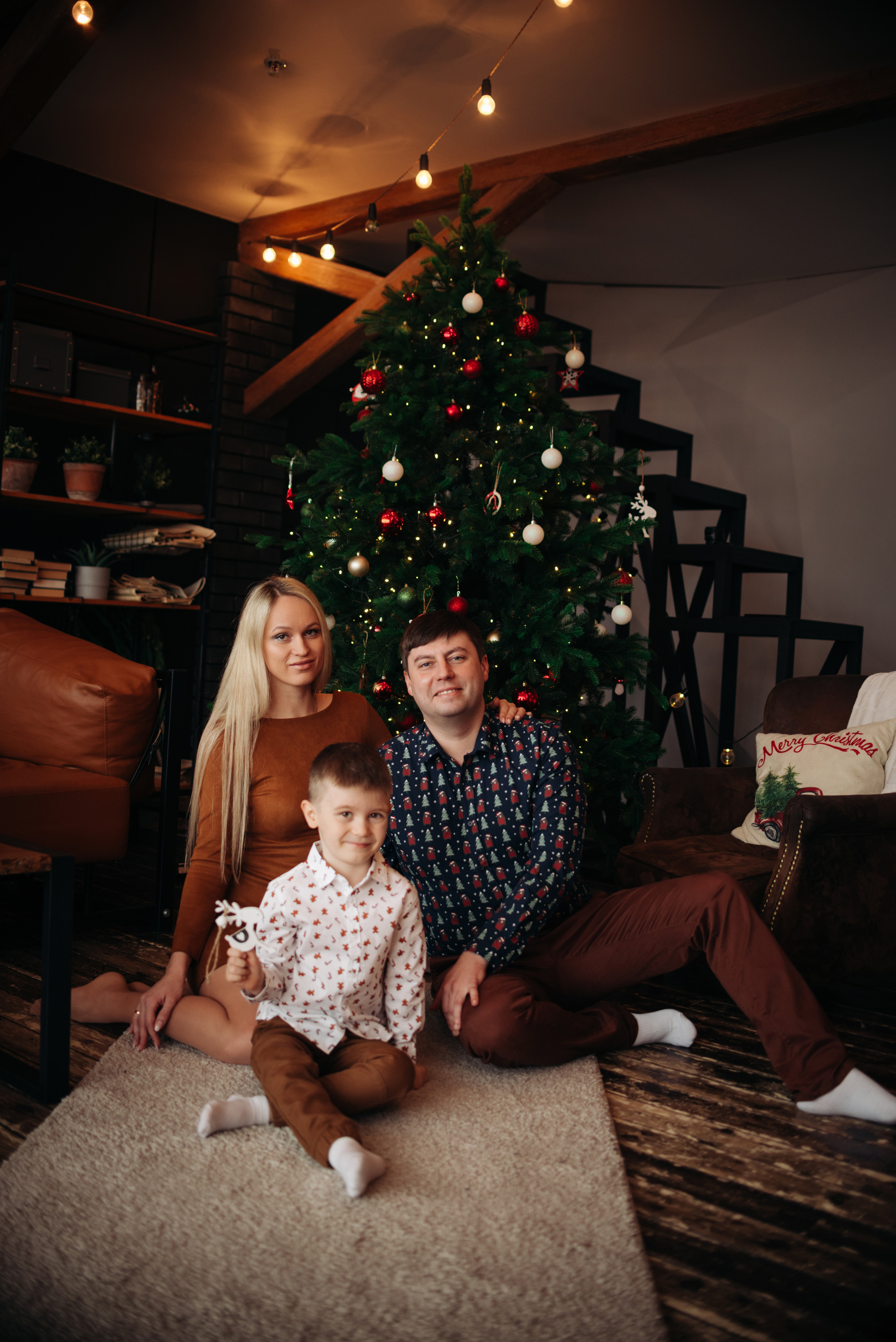 Семейная новогодняя фотосессия для Ани и её мальчиков | Living Room. Фотограф в Самаре | Катерина Гущина