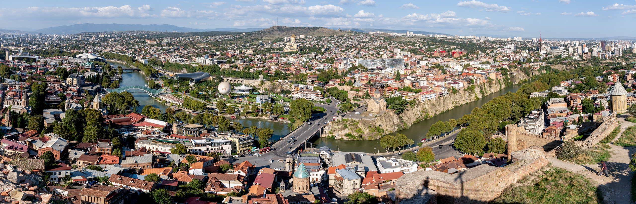 ТБИЛИСИ. ПОБУДЬ ЗДЕСЬ И ЦЕЛЕЕ БУДЕТ ЭТОТ МИР