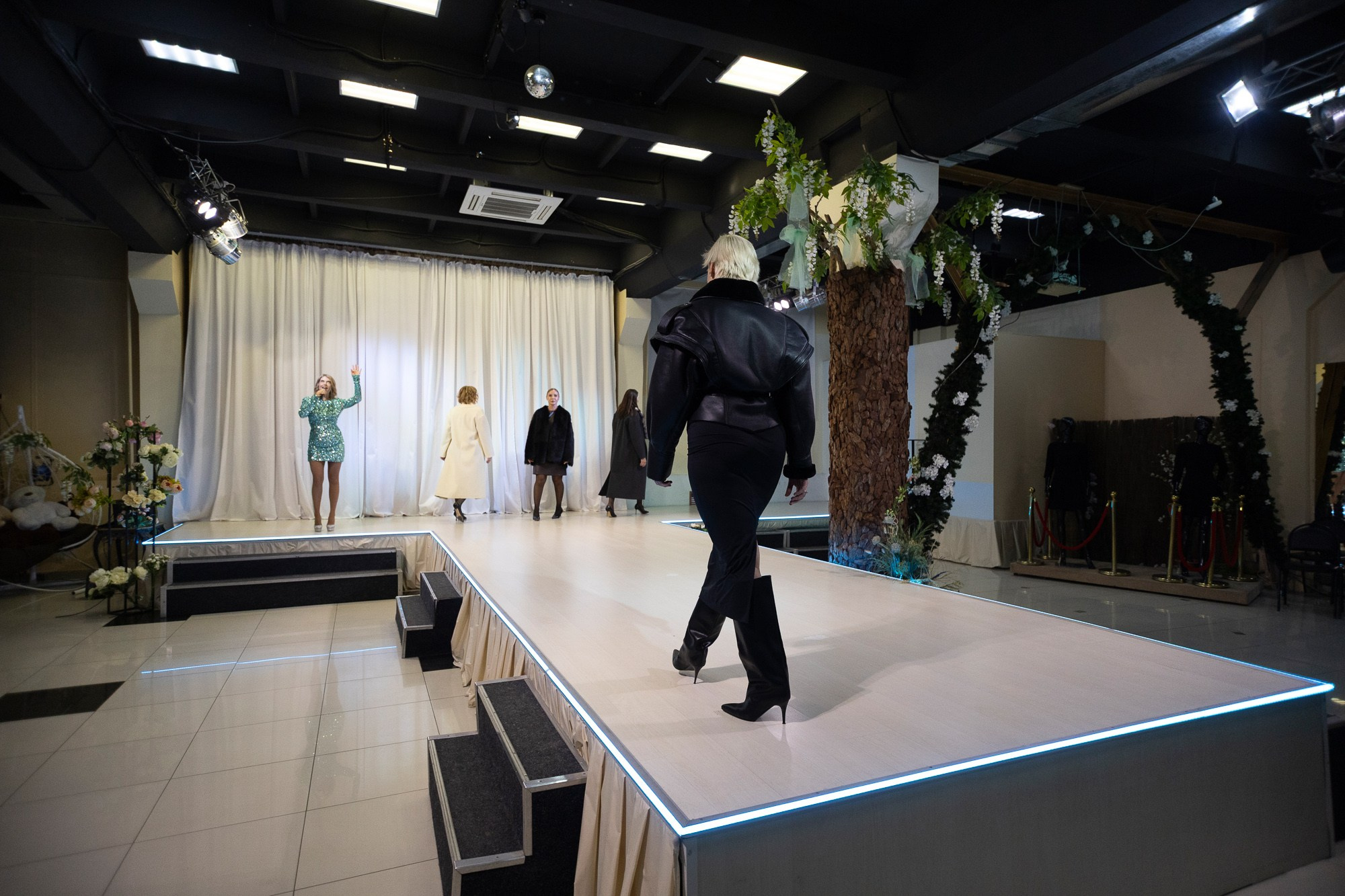 Показ моды Mexa Shop. Andrey Pospelove. Фотограф в Саратове