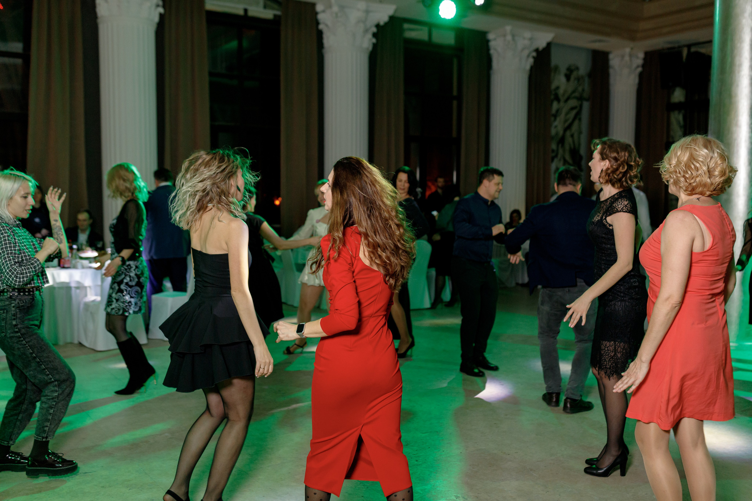 Репортажная фотосъёмка — корпоратив Tele2 2024