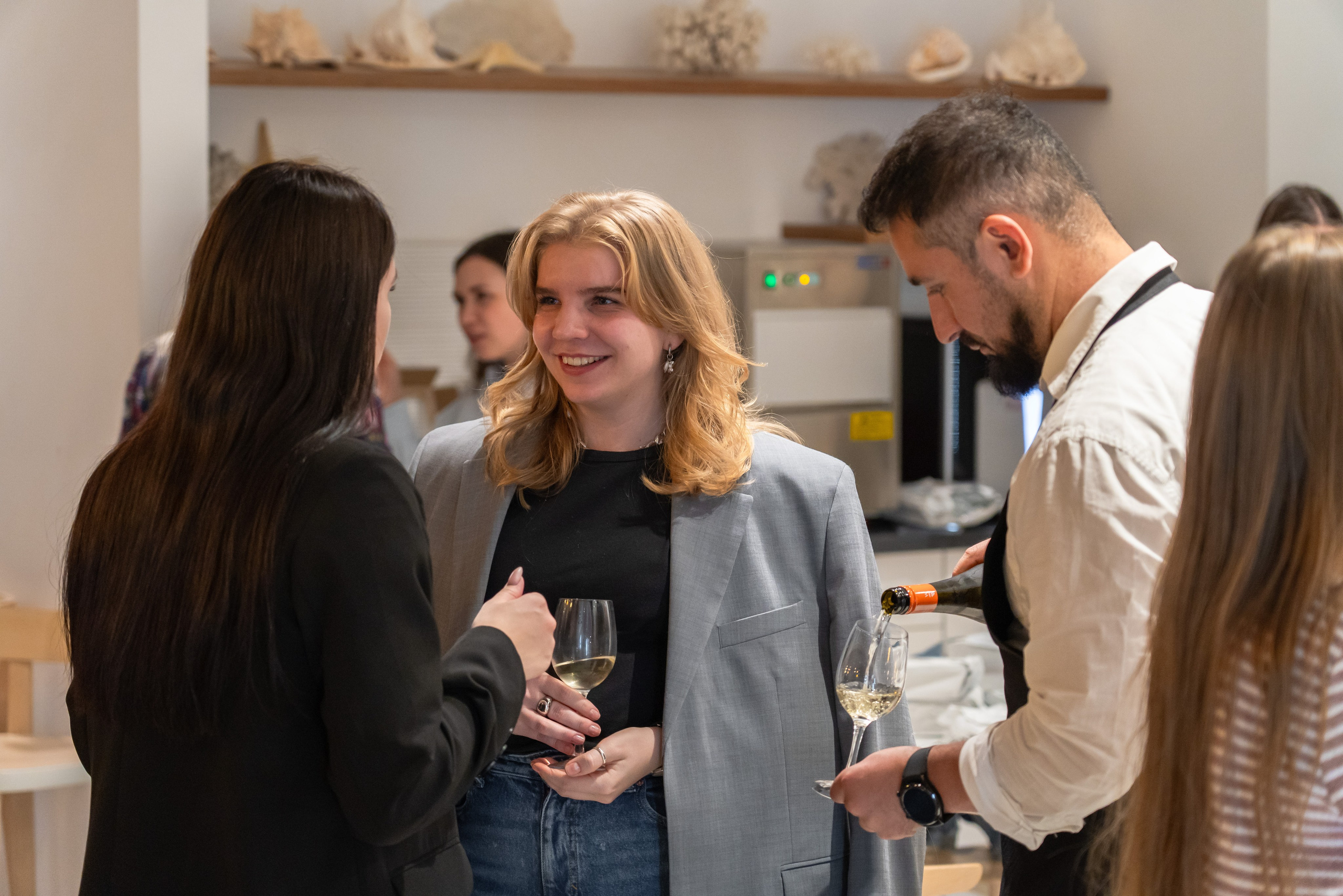 День работника HR в Авито. Главная