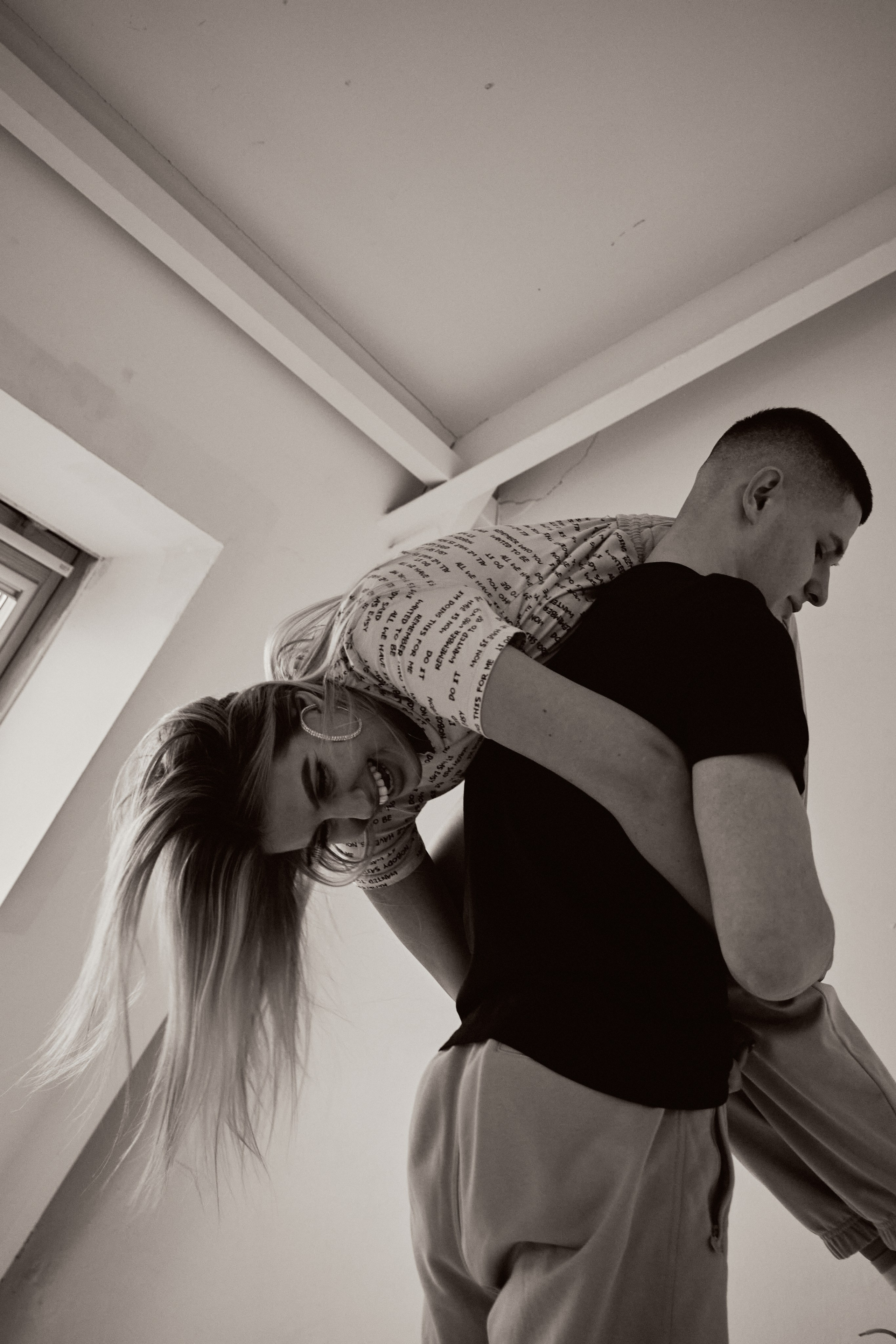 «Мы не умеем позировать!». Свадебный фотограф Анастасия Лахтионова