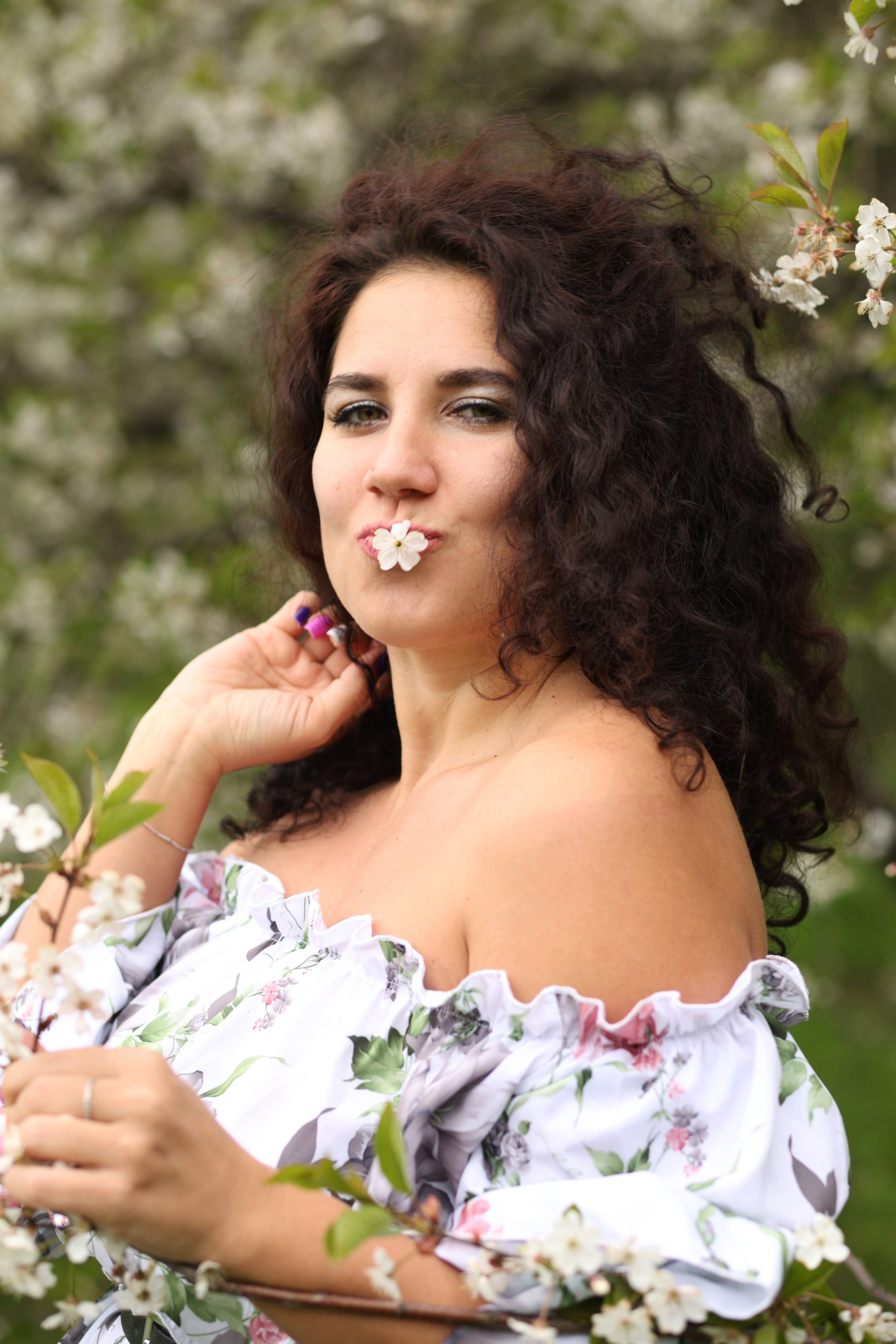 Фотосессии в цветении в парках Москвы с профессиональным фотографом. Бизнес и семейный фотограф Наталья Преснякова Москва Балашиха