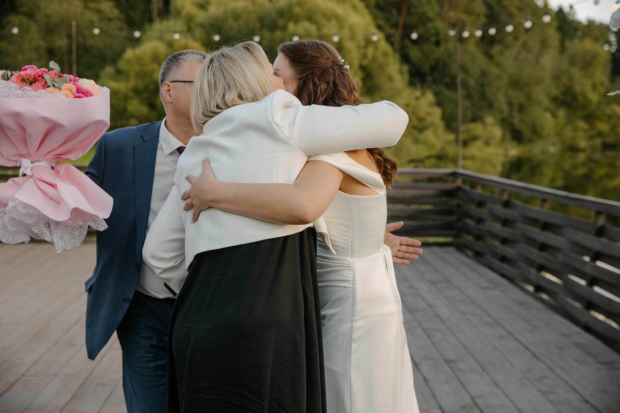 Камерная русско-американская свадьба, когда любовь побеждает все. Свадебный фотограф в Воронеже Алексей Логинов