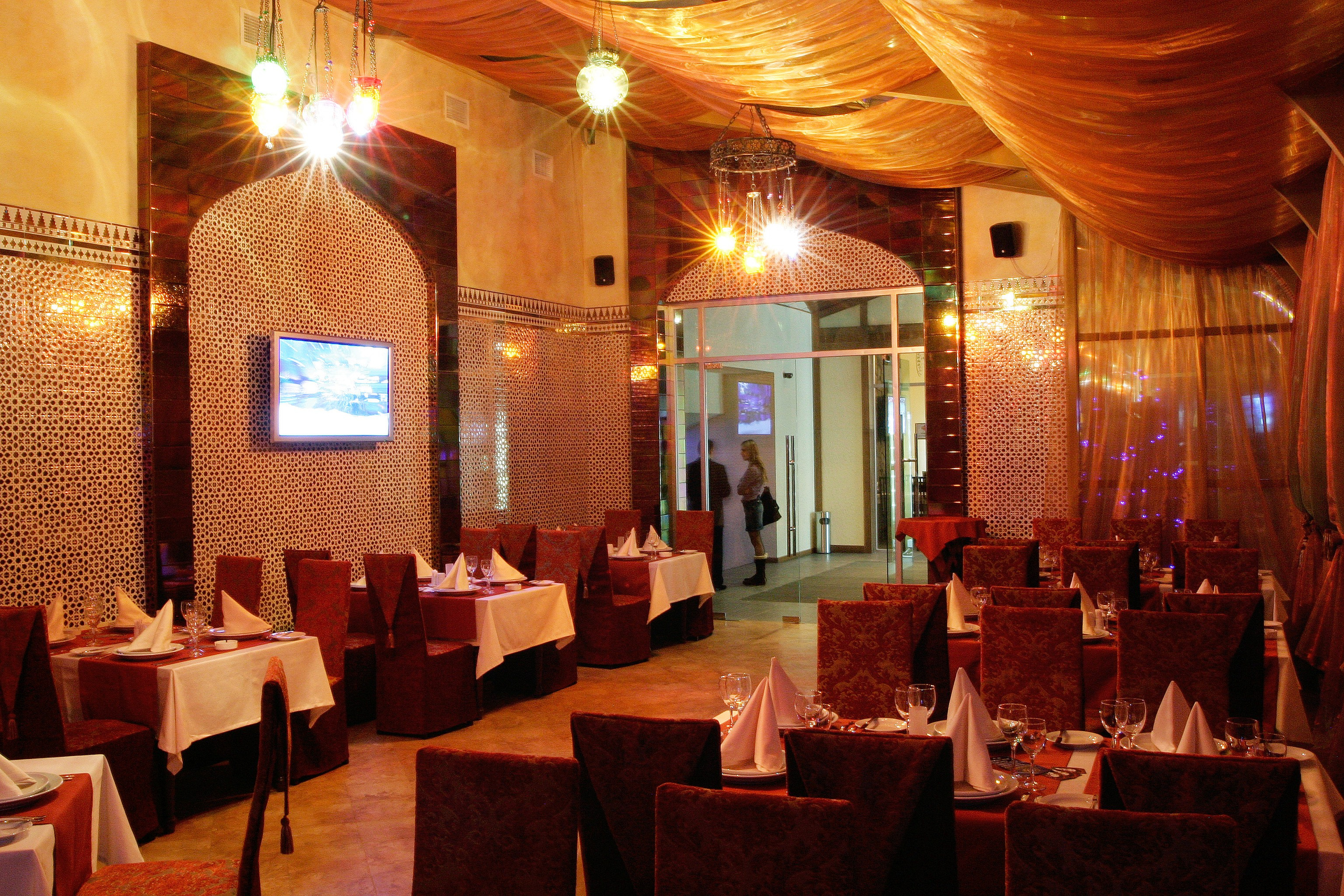 Архив. Развлекательный комплекс «Подмосковье» г. Подольск 2006. Александр Липатов архитектурный дизайн