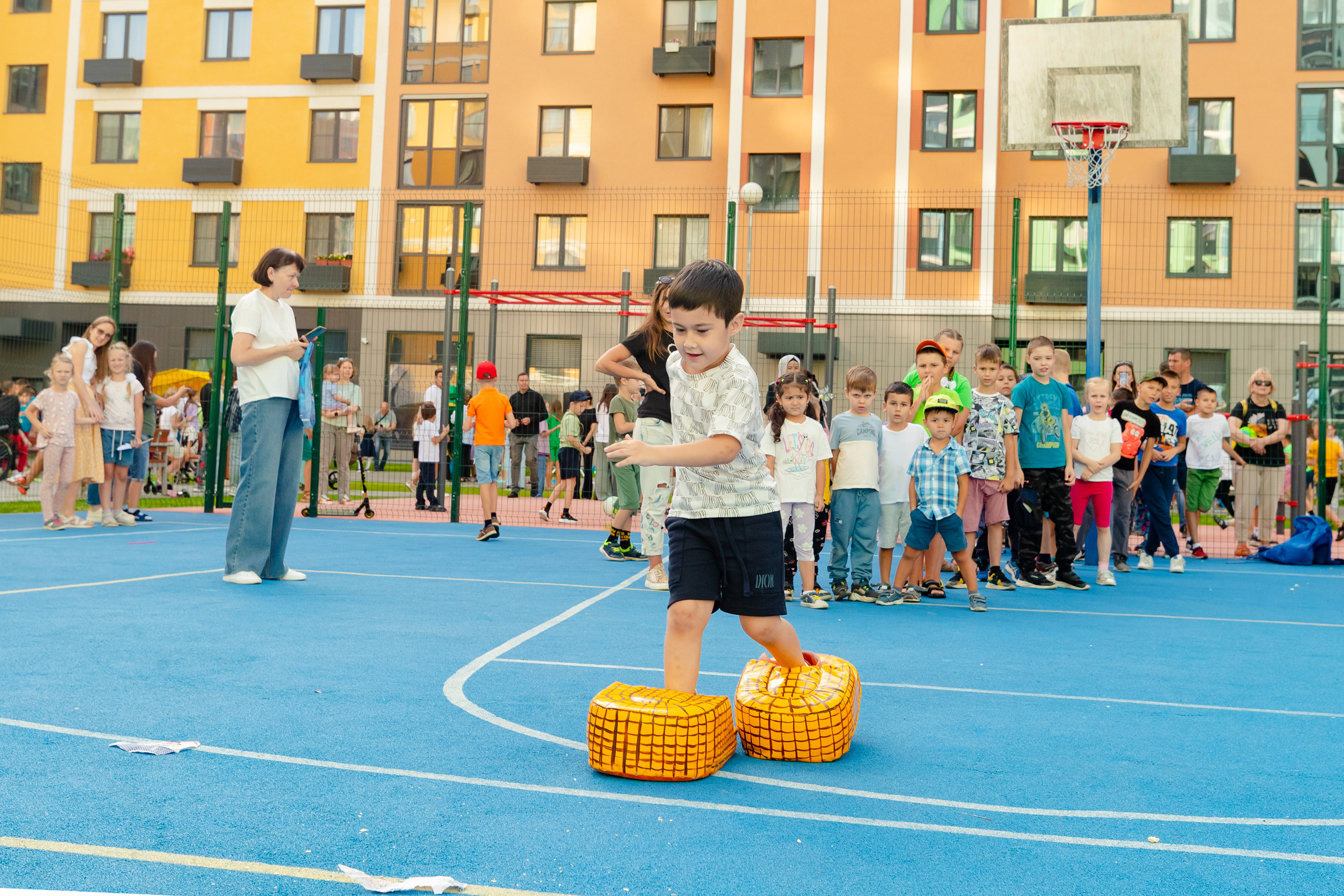 Праздник для жителей ЖК ЛУЧИ. Виктория Зудина — фотограф в Москве